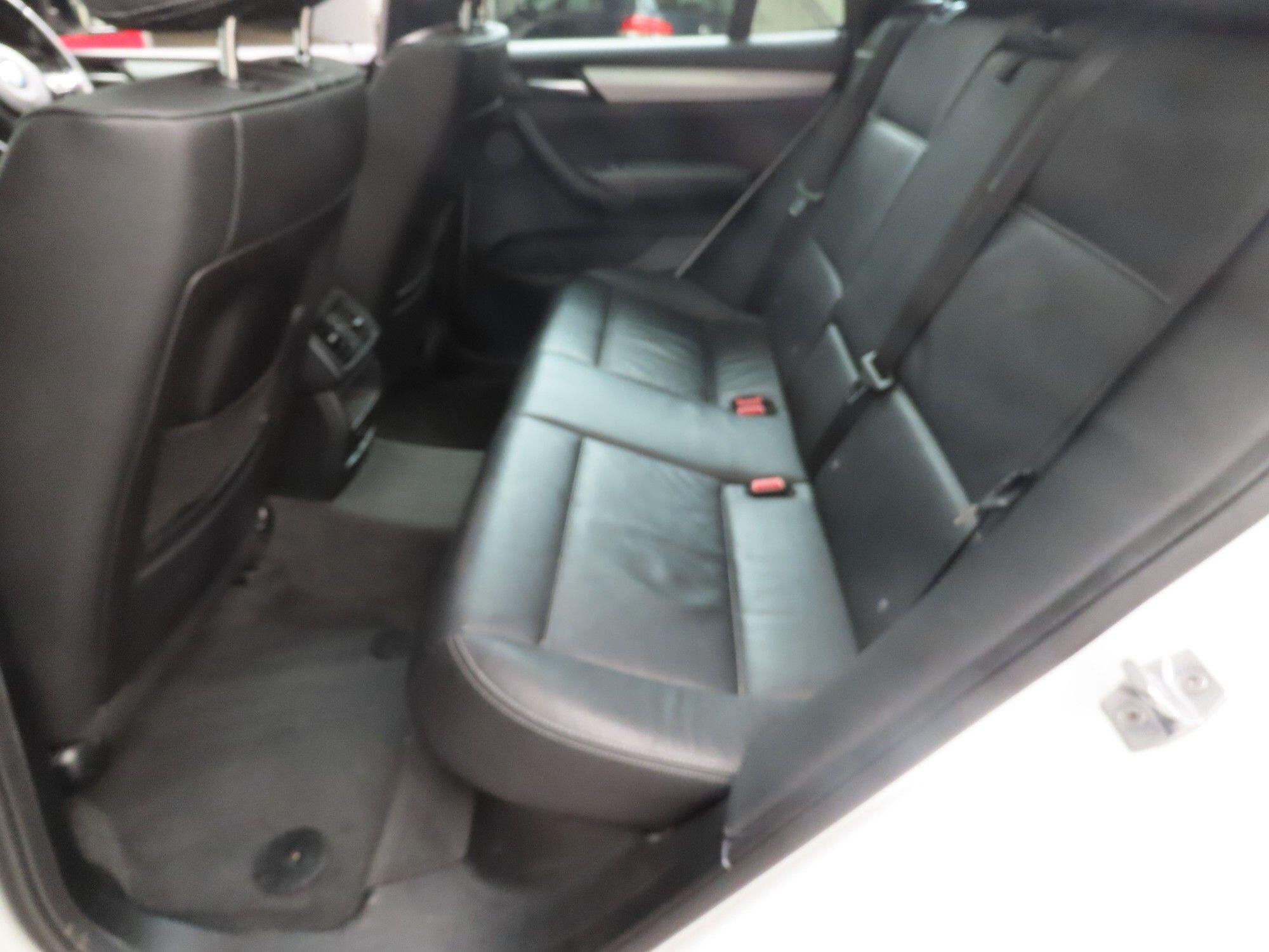 BMW X3 view 7