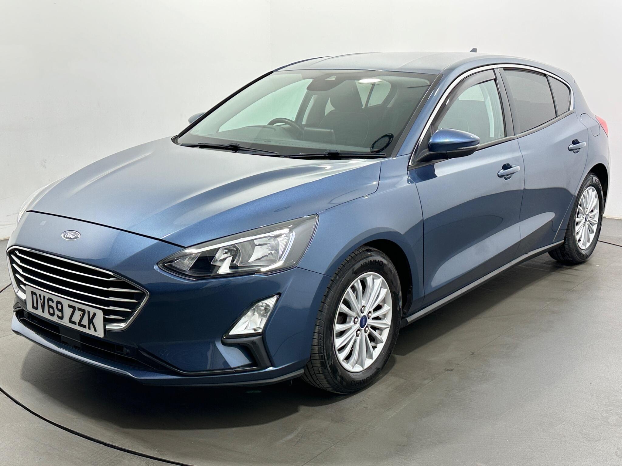 Ford Focus view 52
