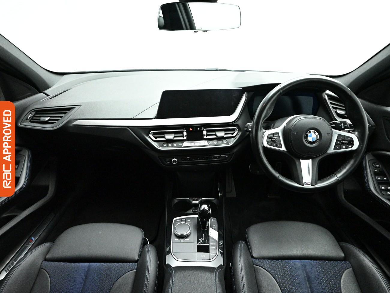 BMW 1 Series view 2