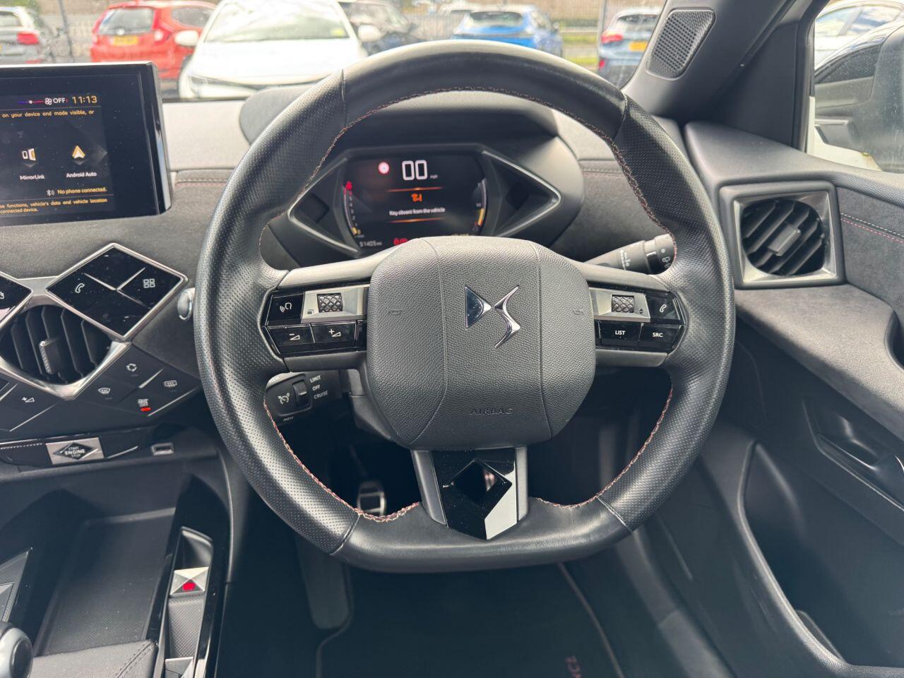DS Automobiles DS 3 Crossback view 6