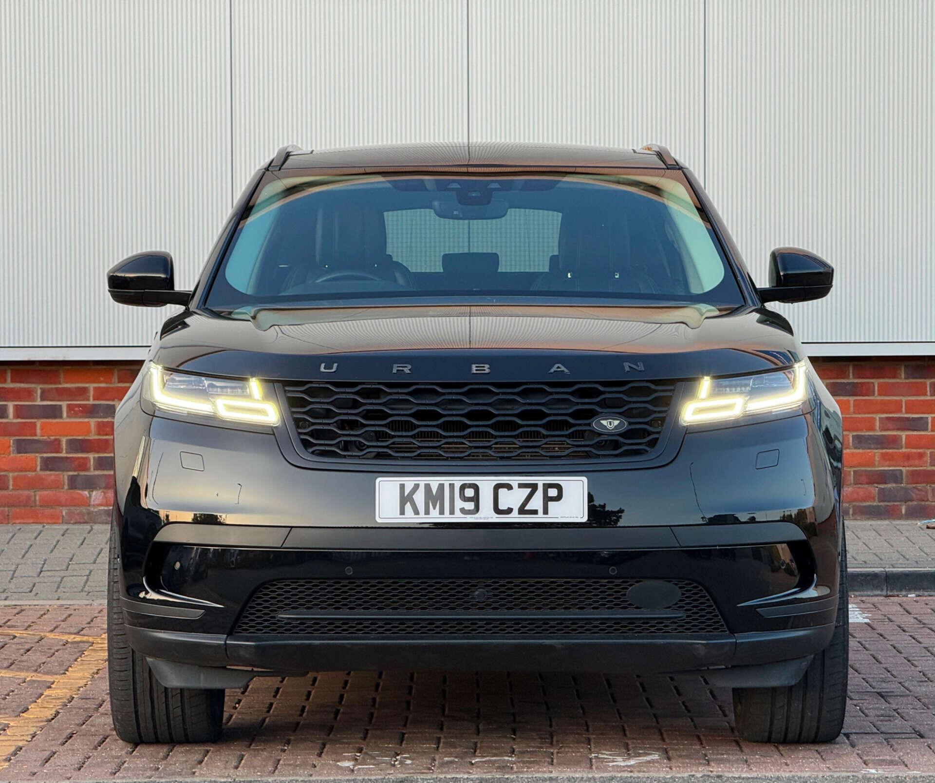 Land Rover Range Rover Velar view 2