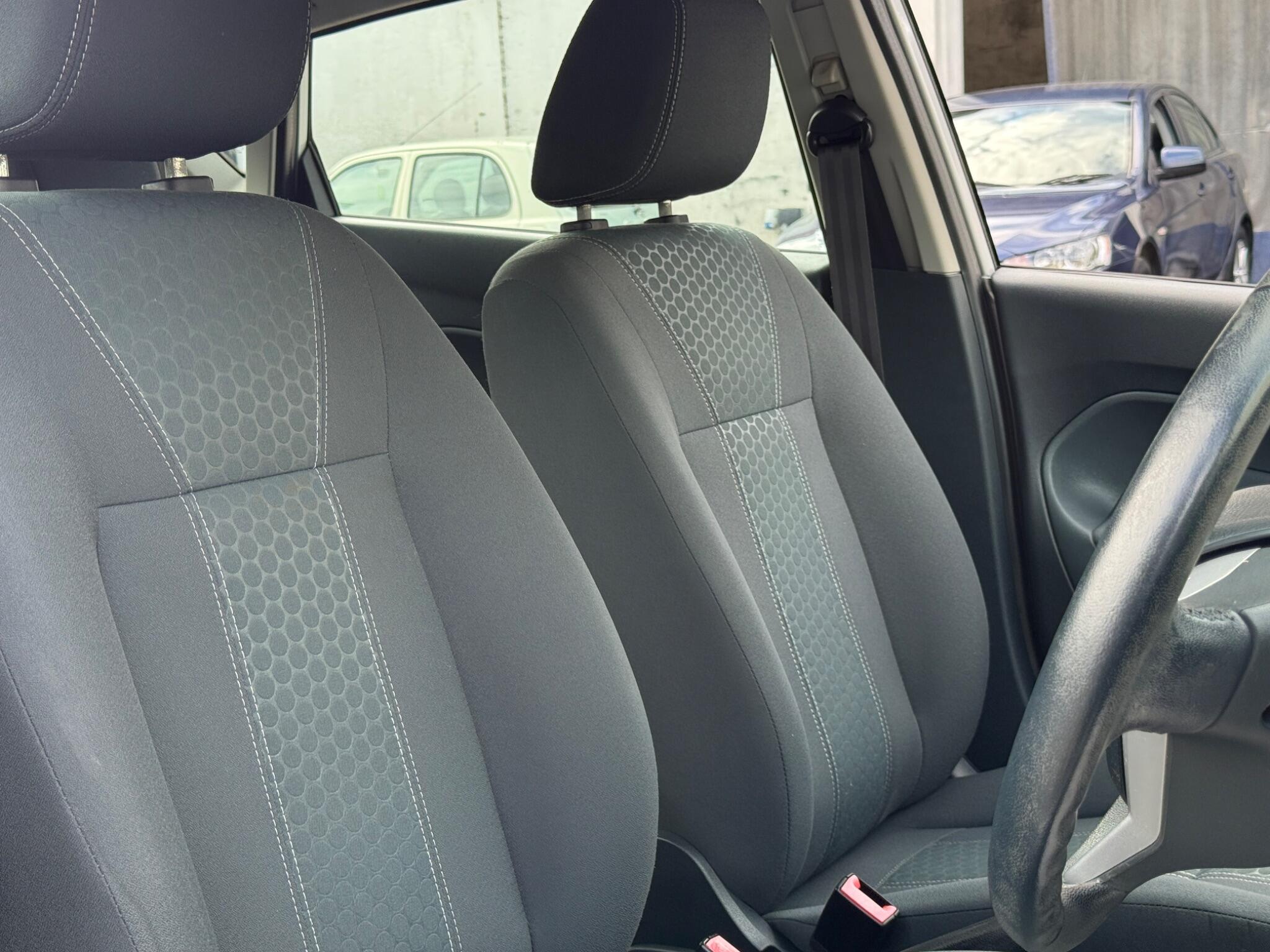 Ford Fiesta - Image 31