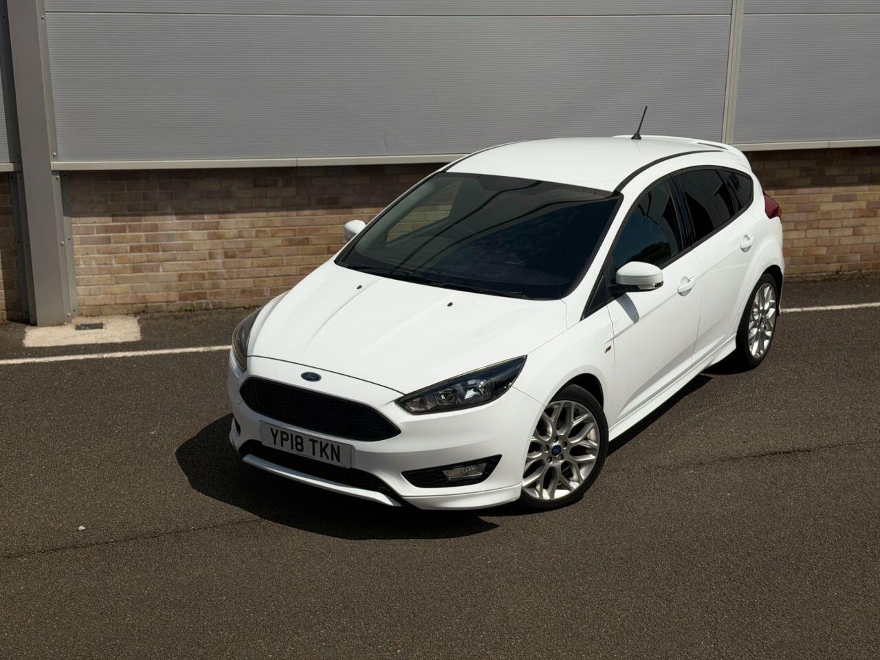 Ford Focus view 13