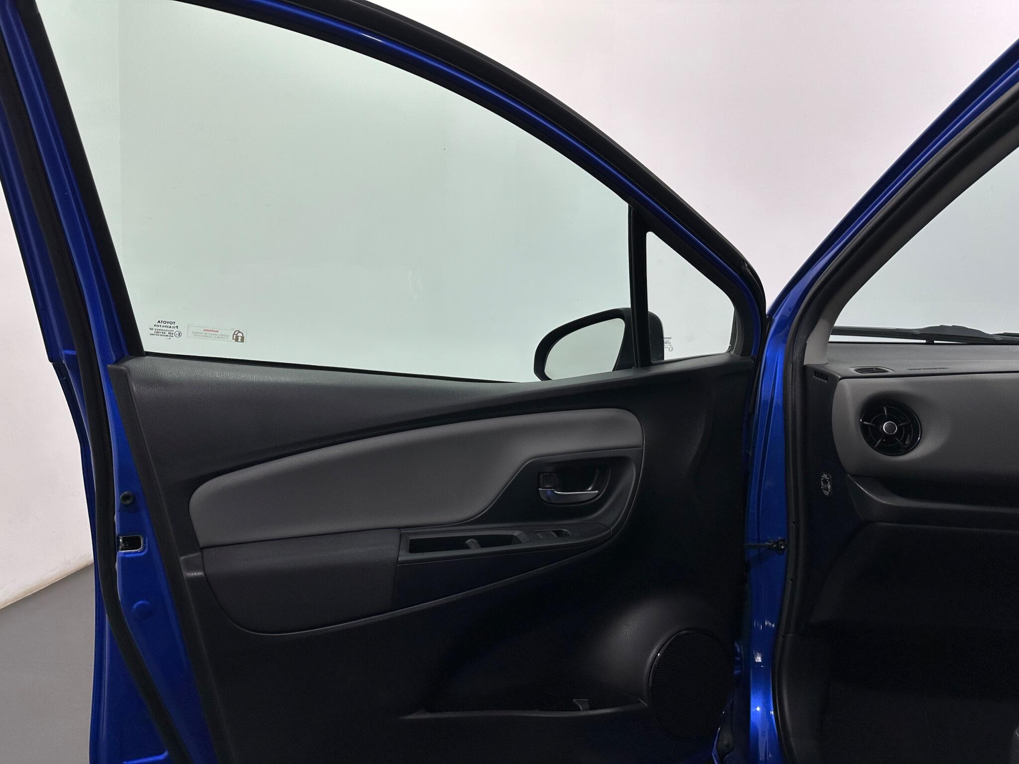 Toyota Yaris view 31