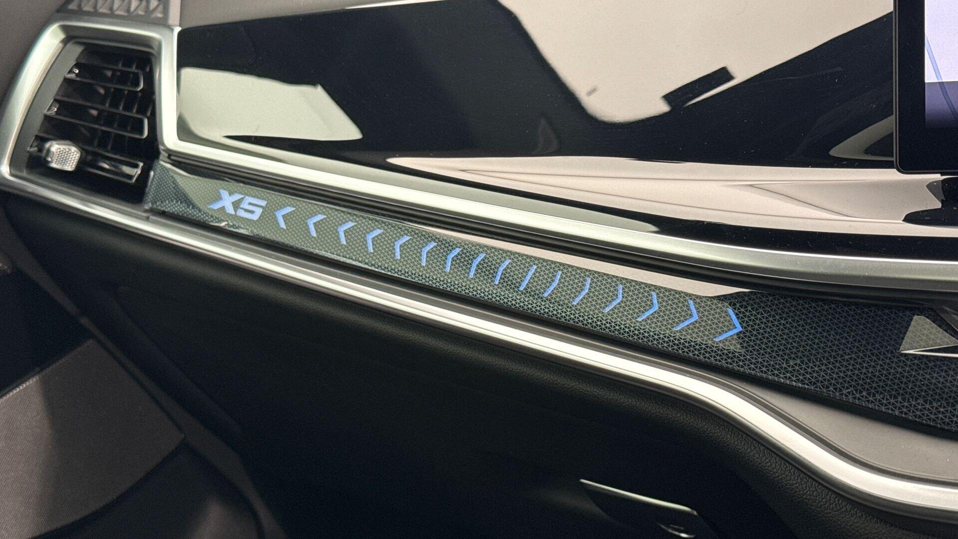 BMW X5 view 26