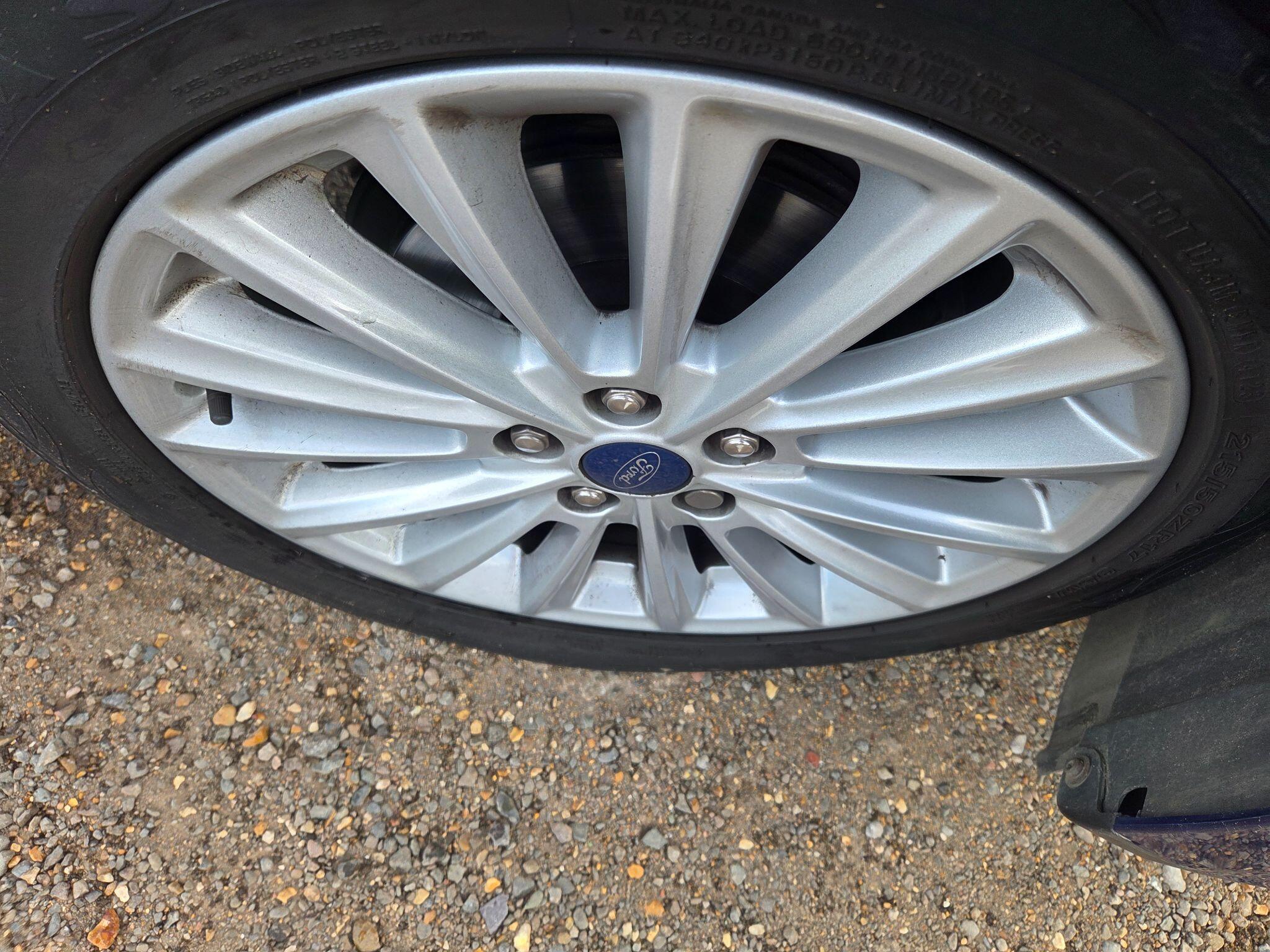 Ford C-Max view 20
