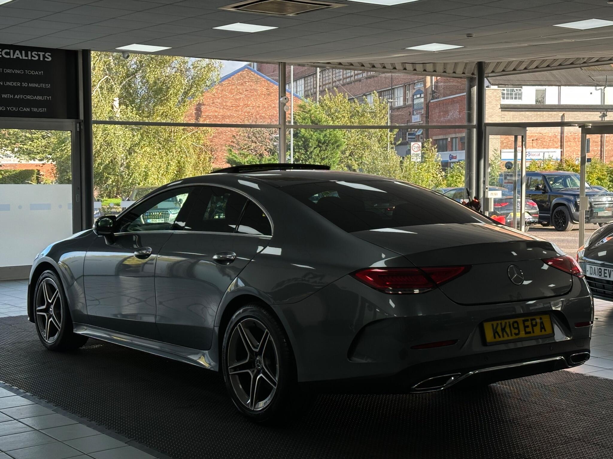 Mercedes-Benz CLS view 10