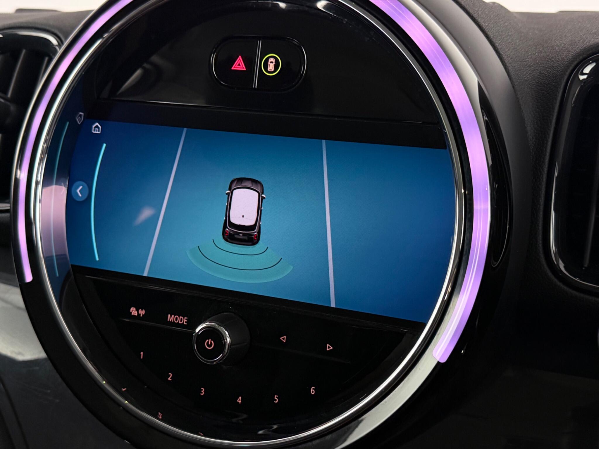 Mini Countryman view 28