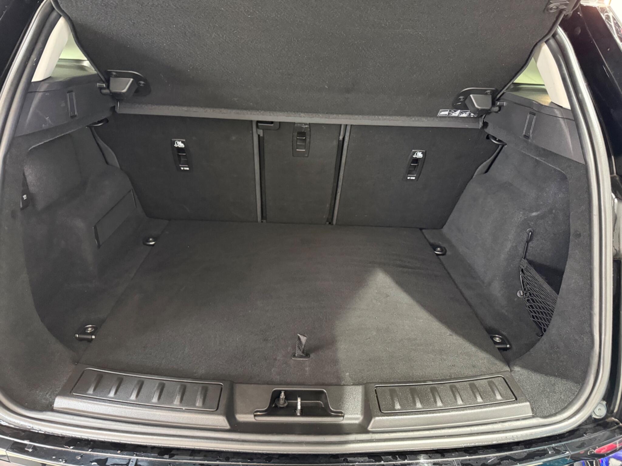 Land Rover Range Rover Evoque view 27