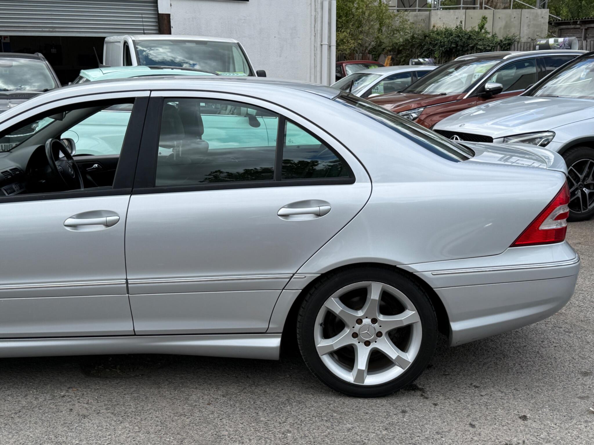 Mercedes-Benz C Class - Image 12