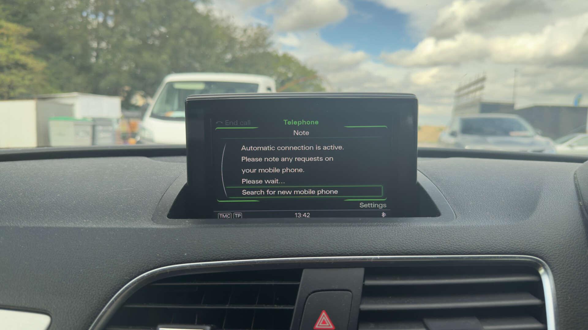 Audi Q3 view 26