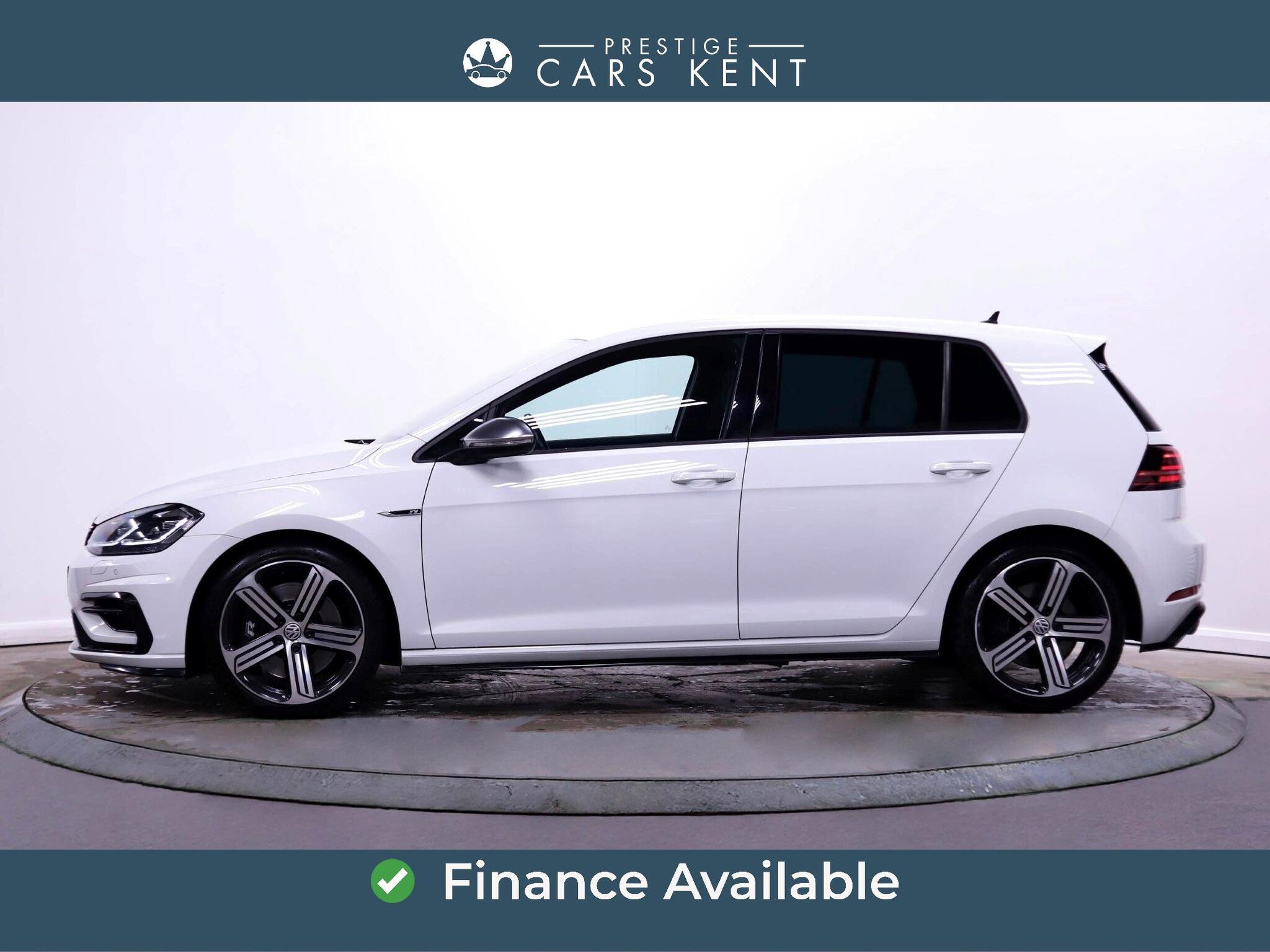 Volkswagen Golf view 4