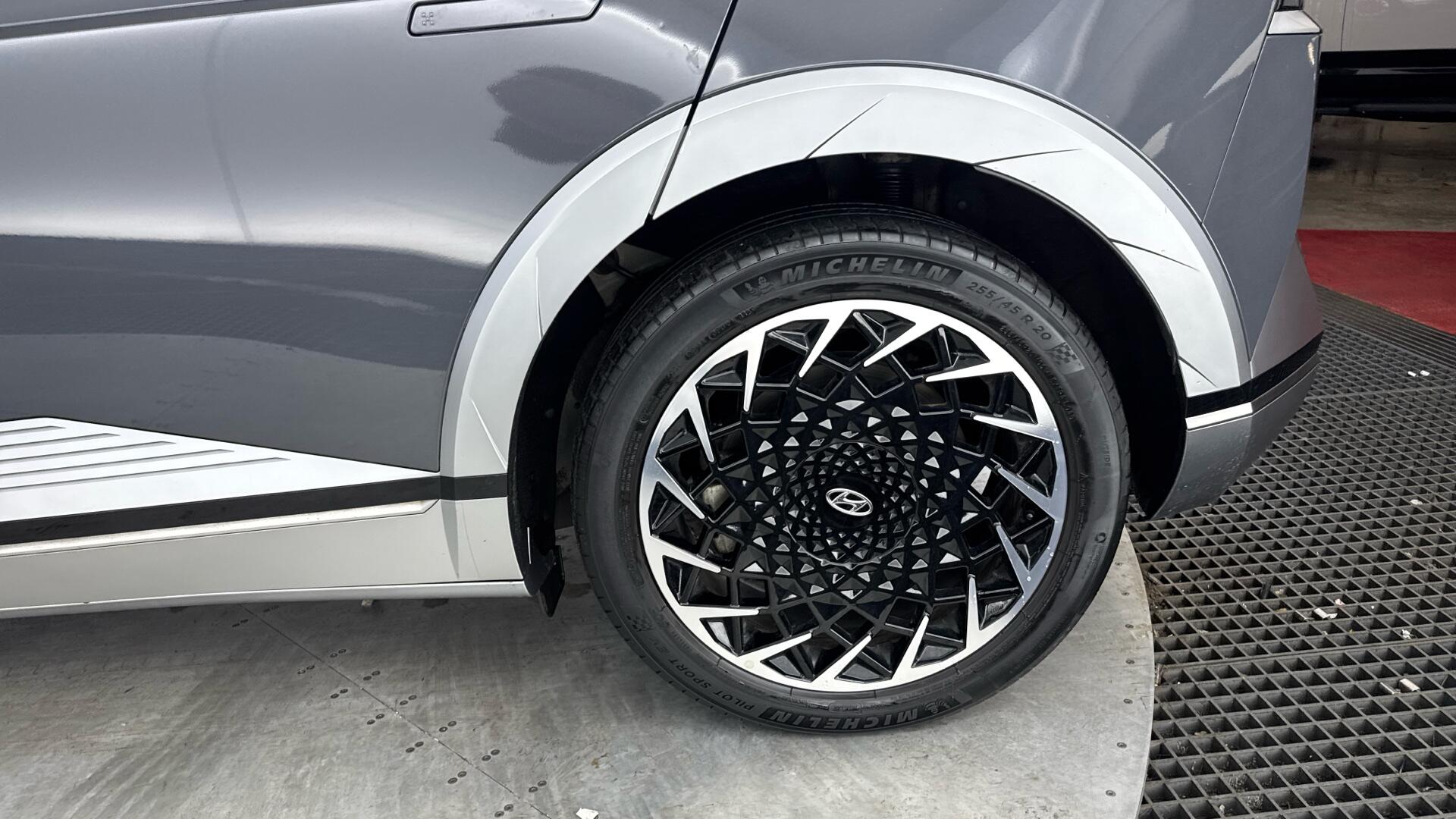 Hyundai Ioniq 5 view 26