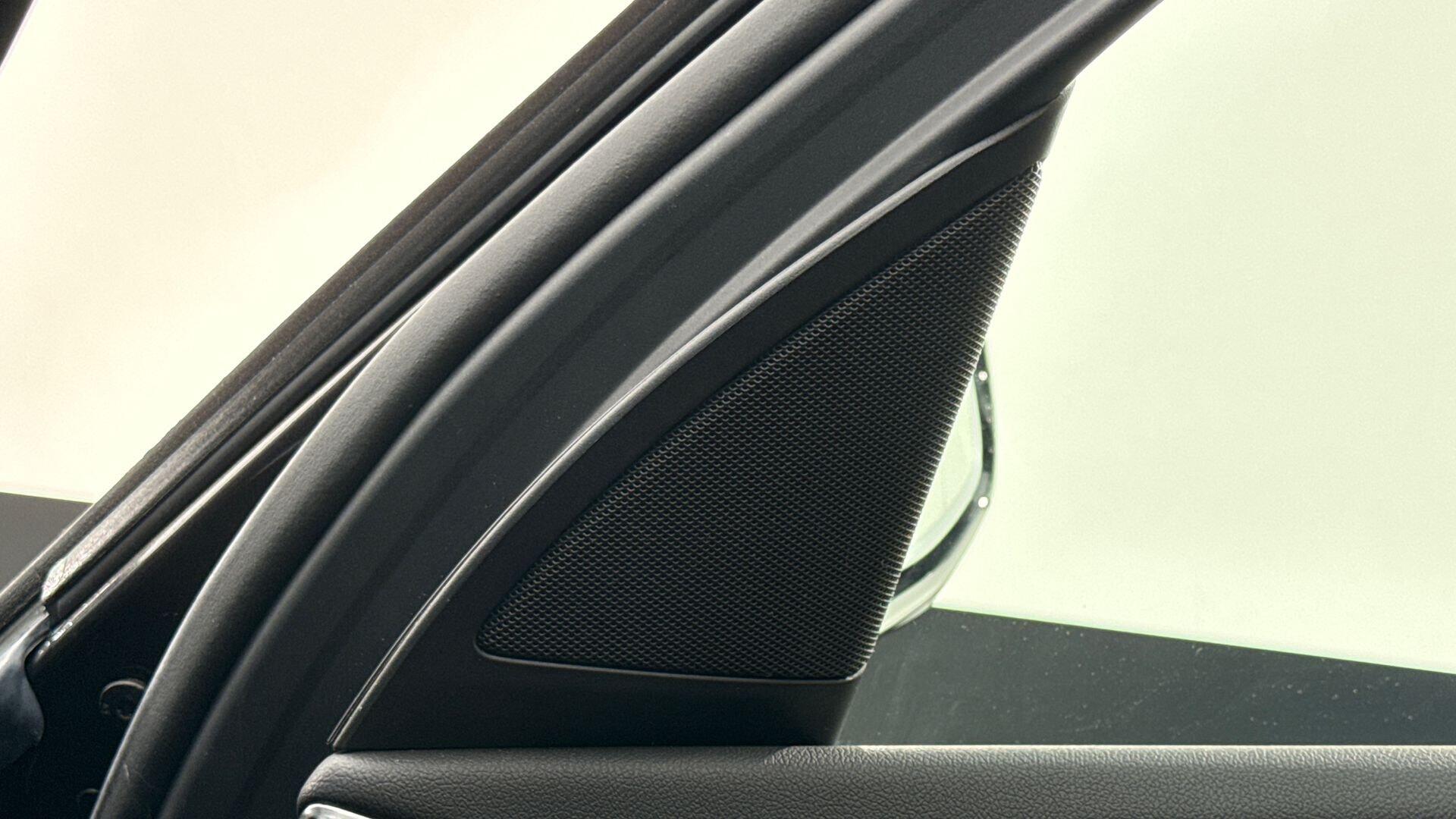 BMW X3 view 20