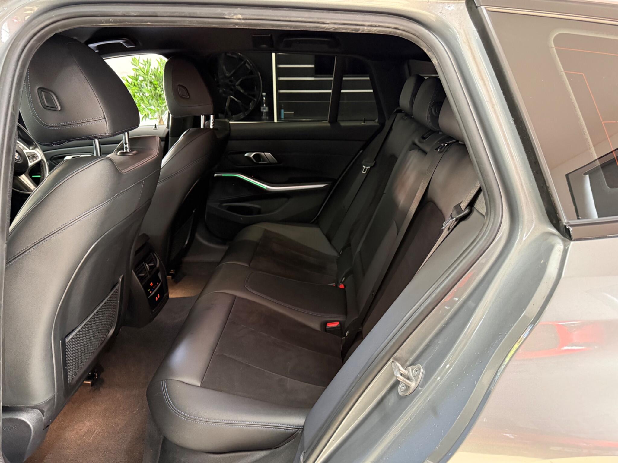 BMW 3 Series view 34