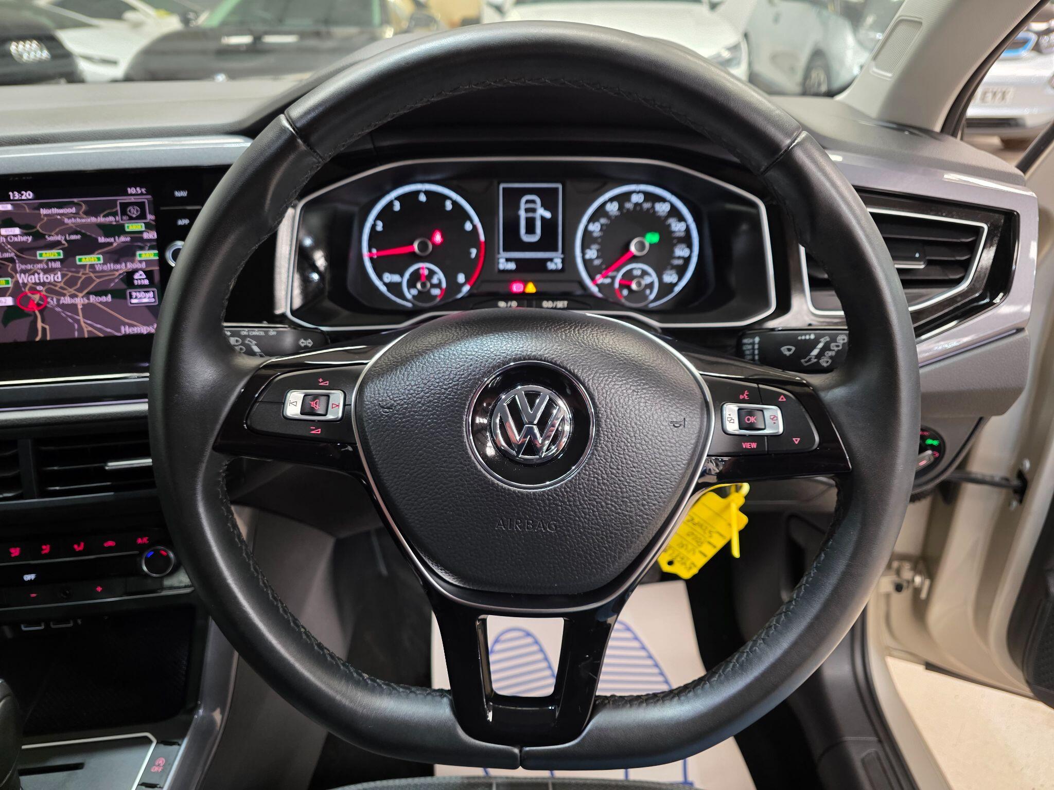 Volkswagen Polo view 16