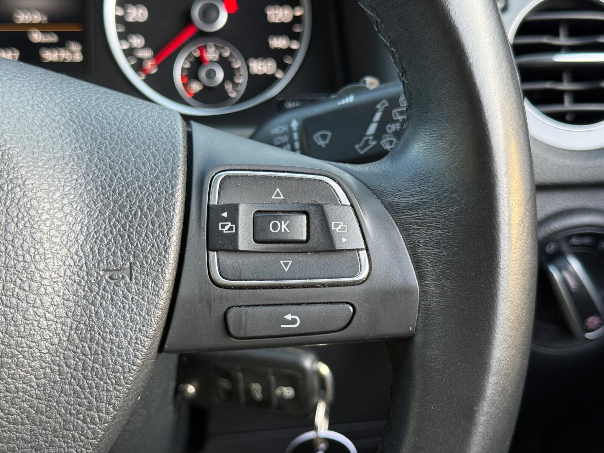 Volkswagen Tiguan - Image 73
