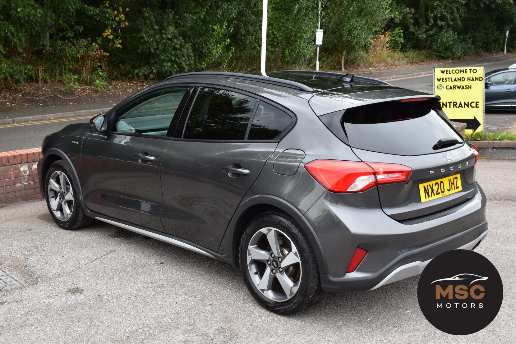 Ford Focus view 13
