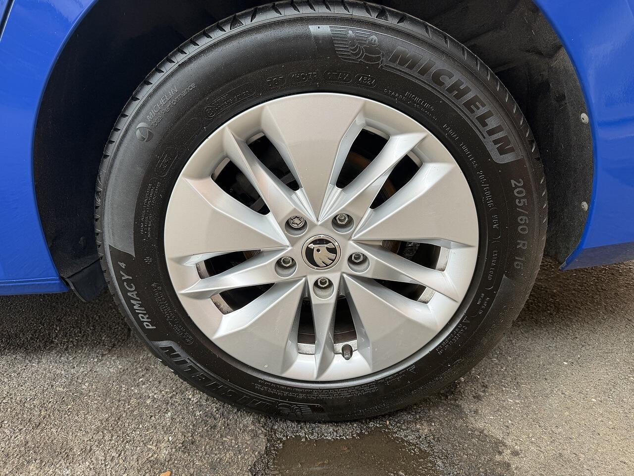 Skoda Octavia view 26