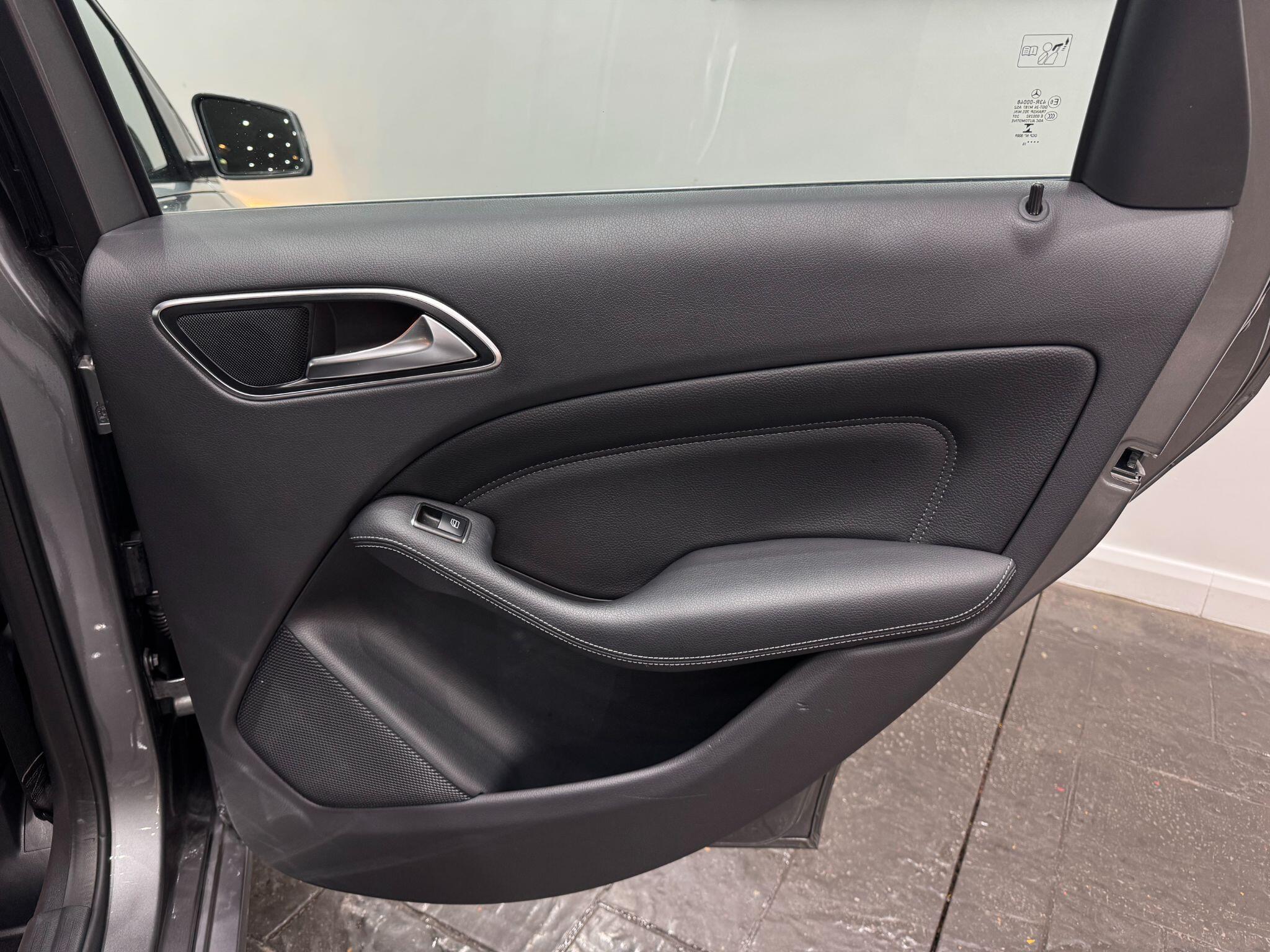 Mercedes-Benz B-Class view 44