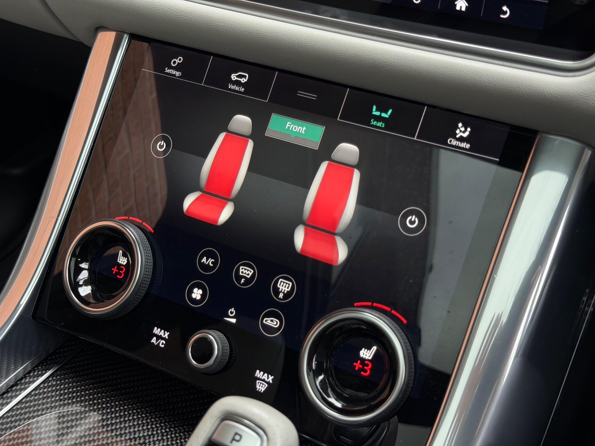 Land Rover Range Rover Sport view 40