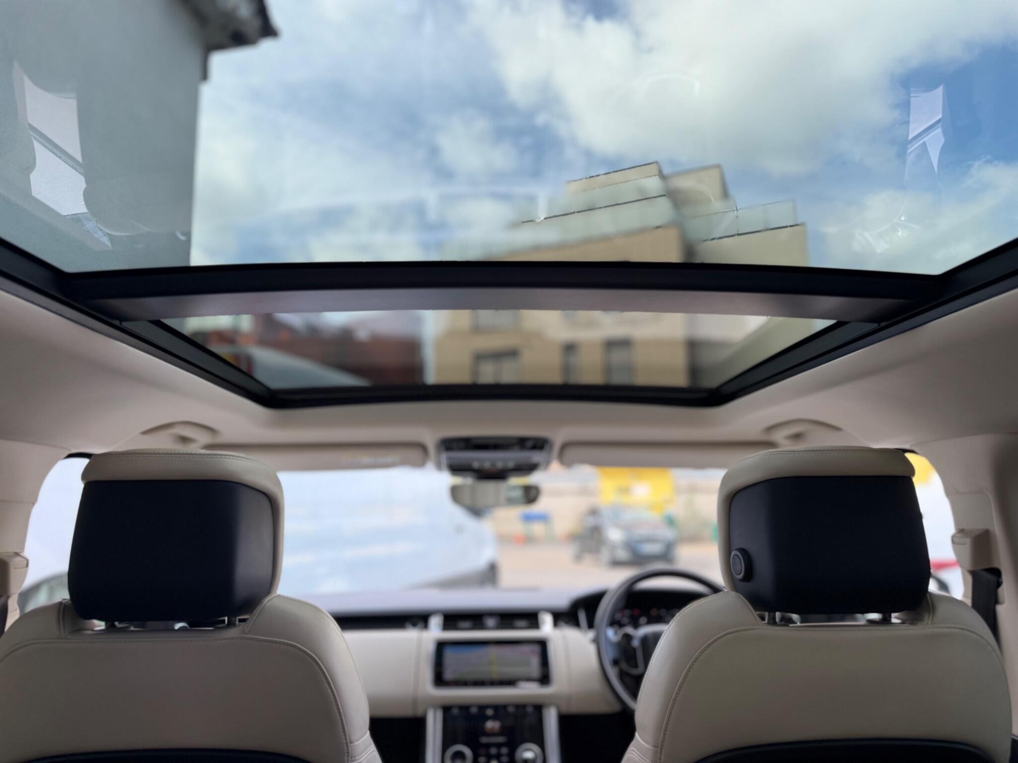 Land Rover Range Rover Sport view 32