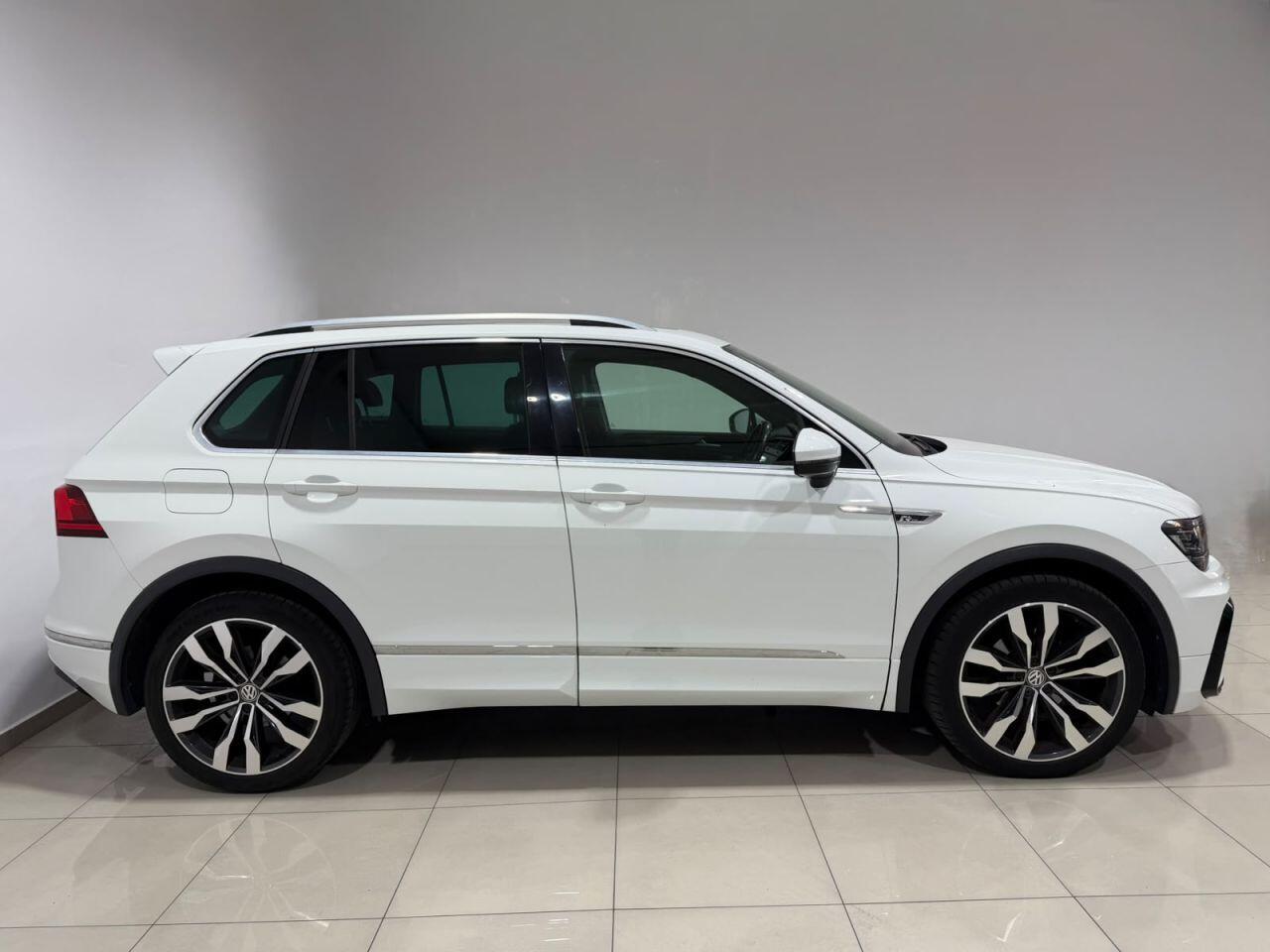 Volkswagen Tiguan view 11