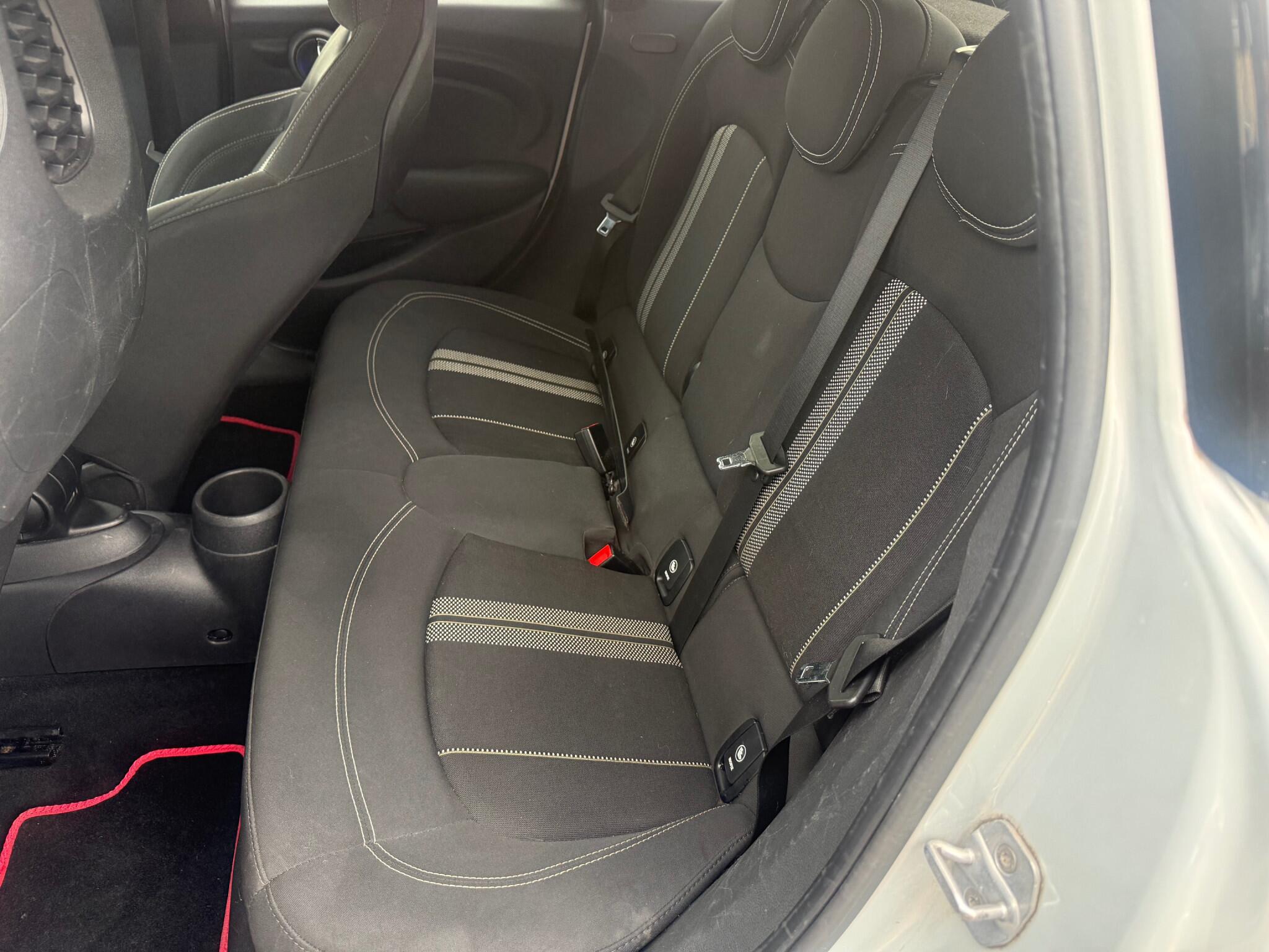 Mini Hatch view 15