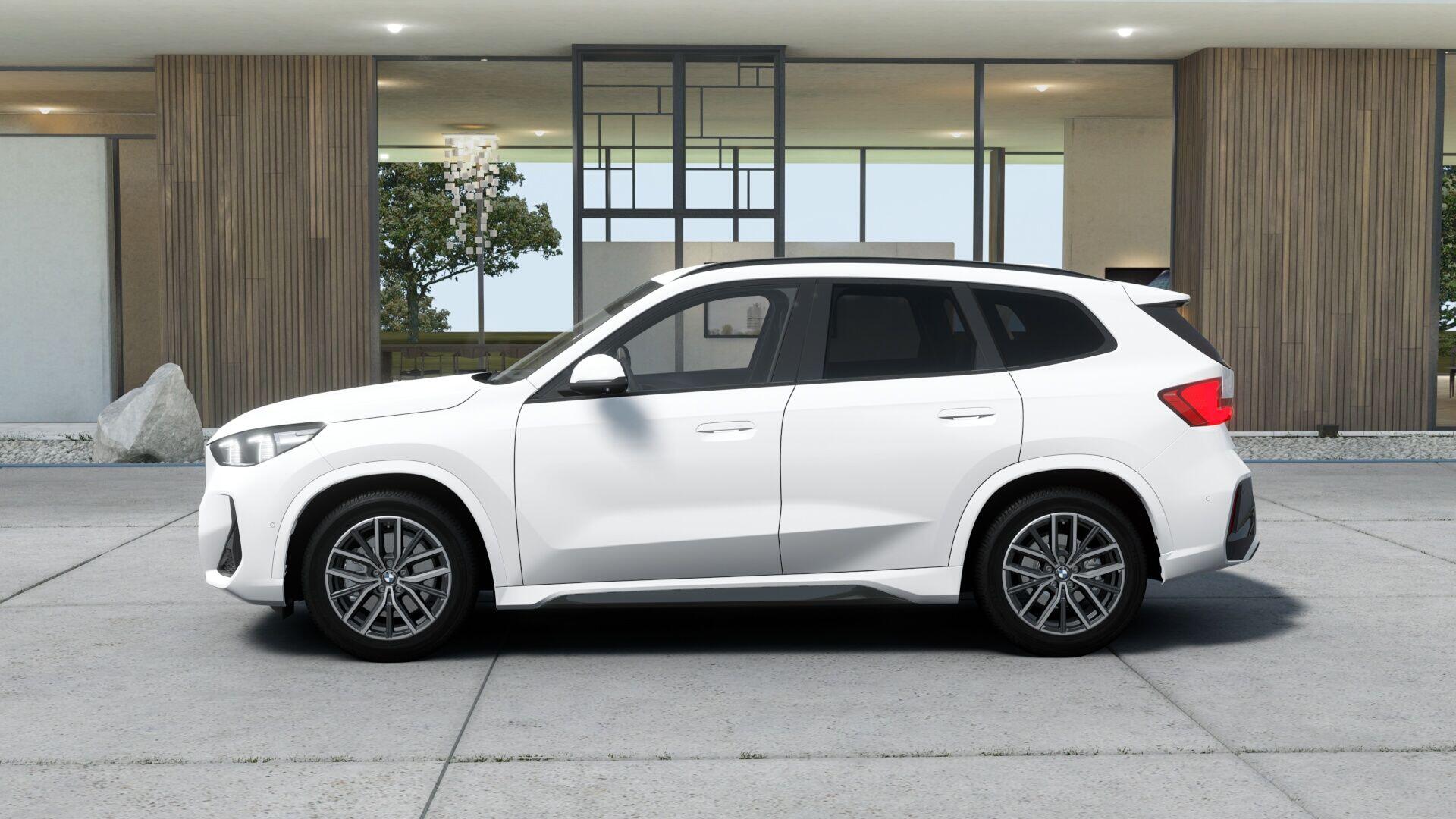 BMW X1 view 4