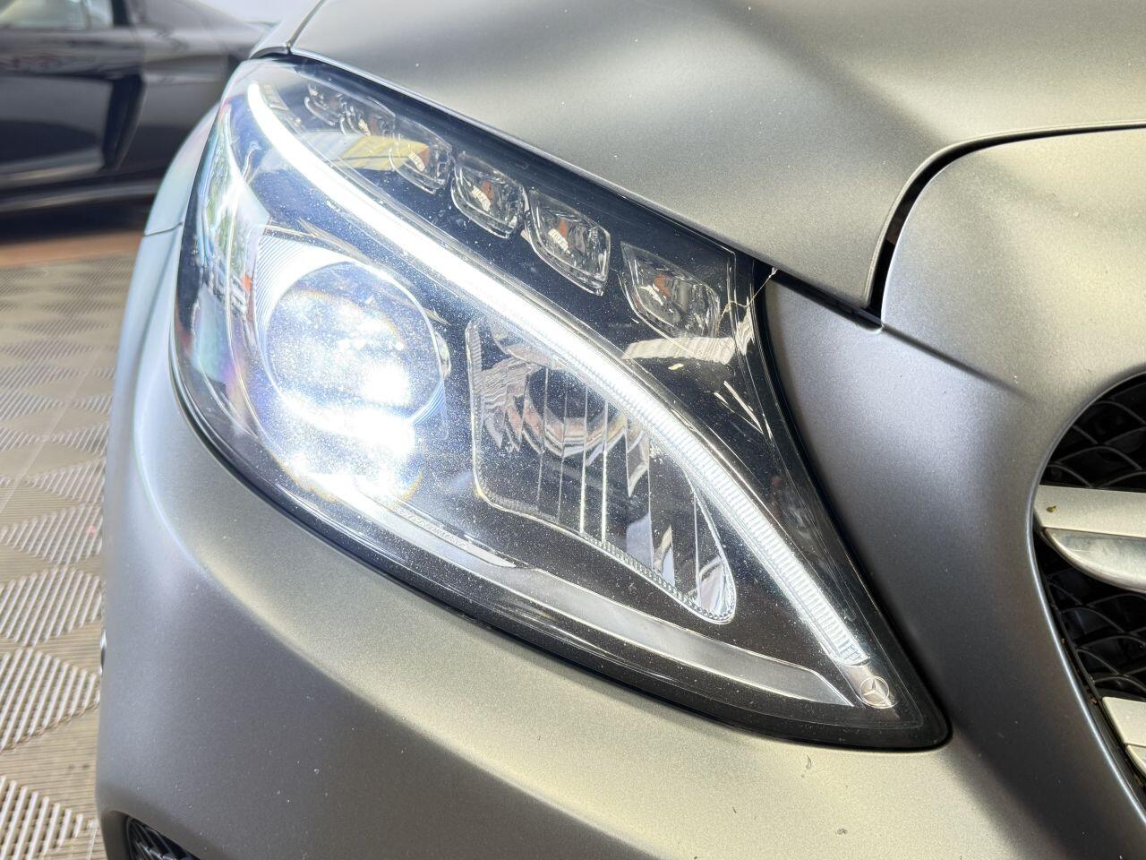 Mercedes-Benz C Class view 25