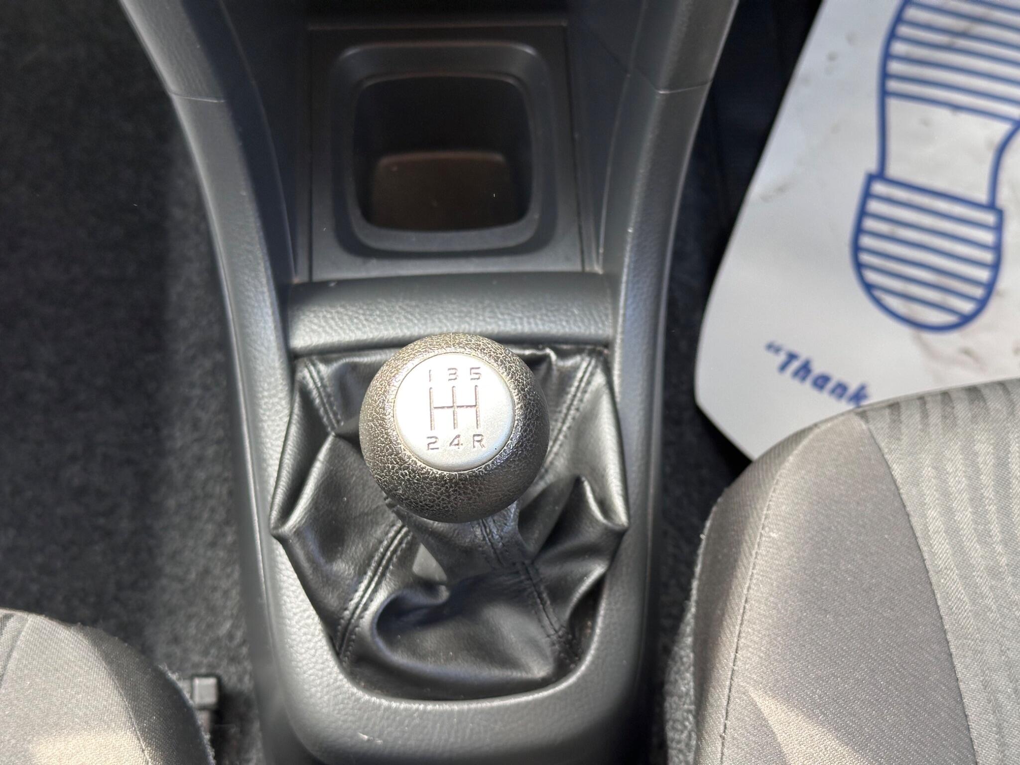 Suzuki Swift view 39