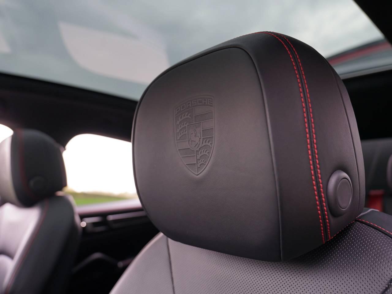 Porsche Cayenne view 23