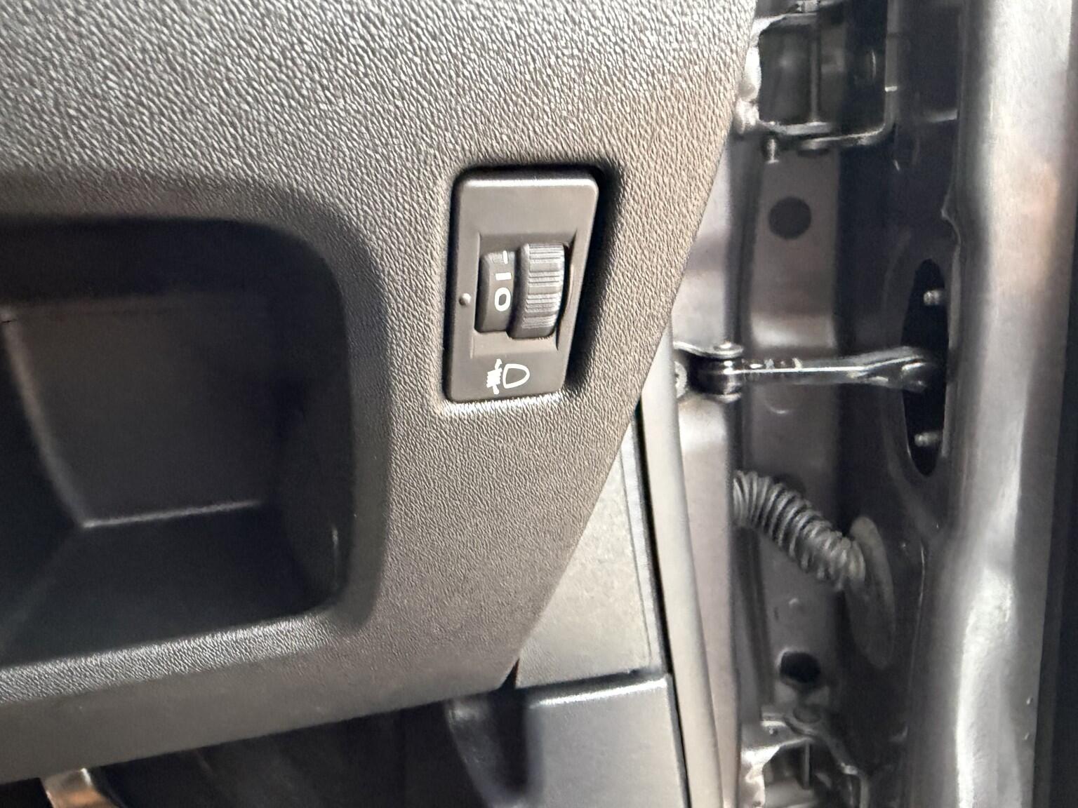 Peugeot 2008 view 27