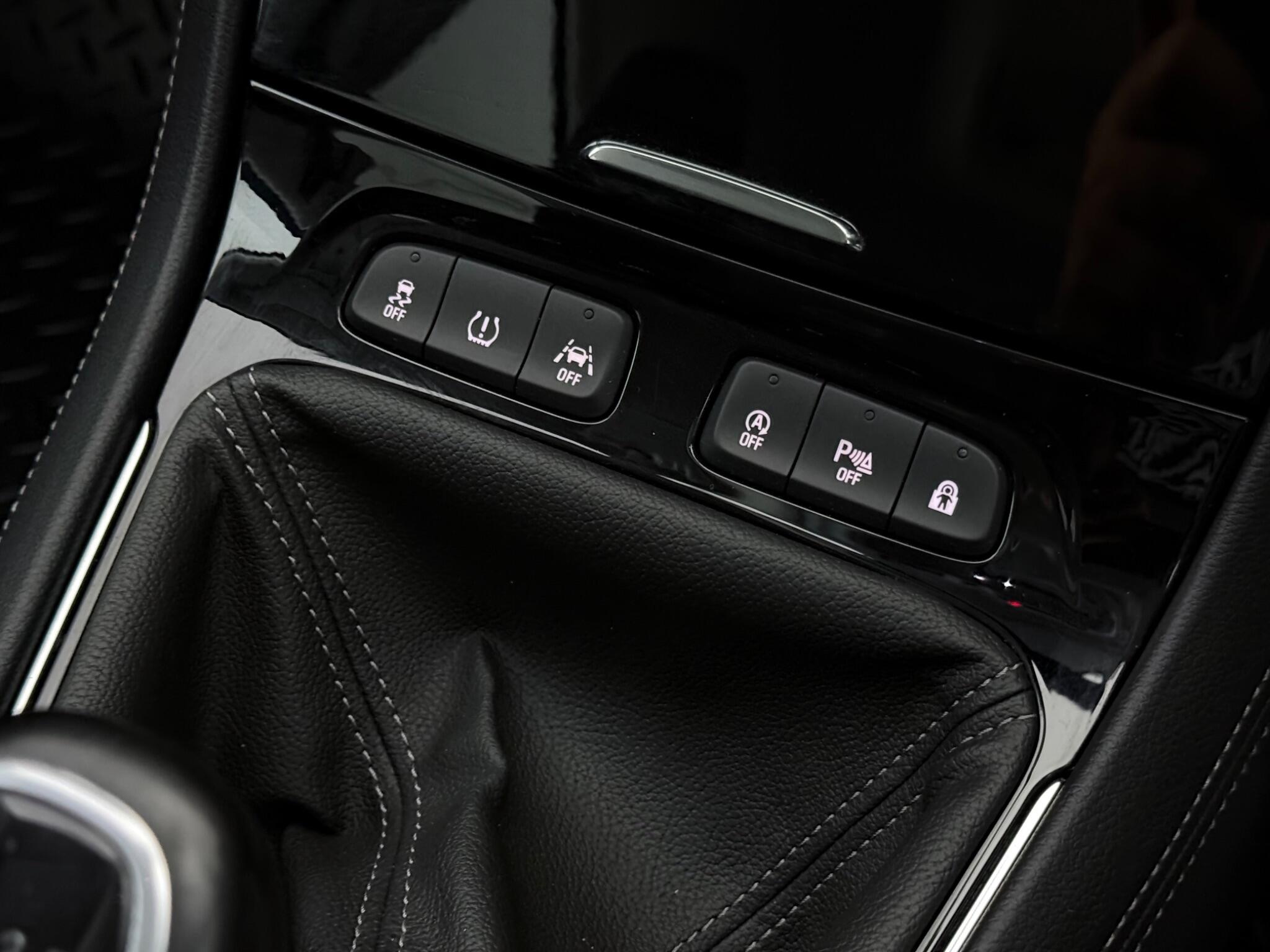 Vauxhall Grandland X view 33