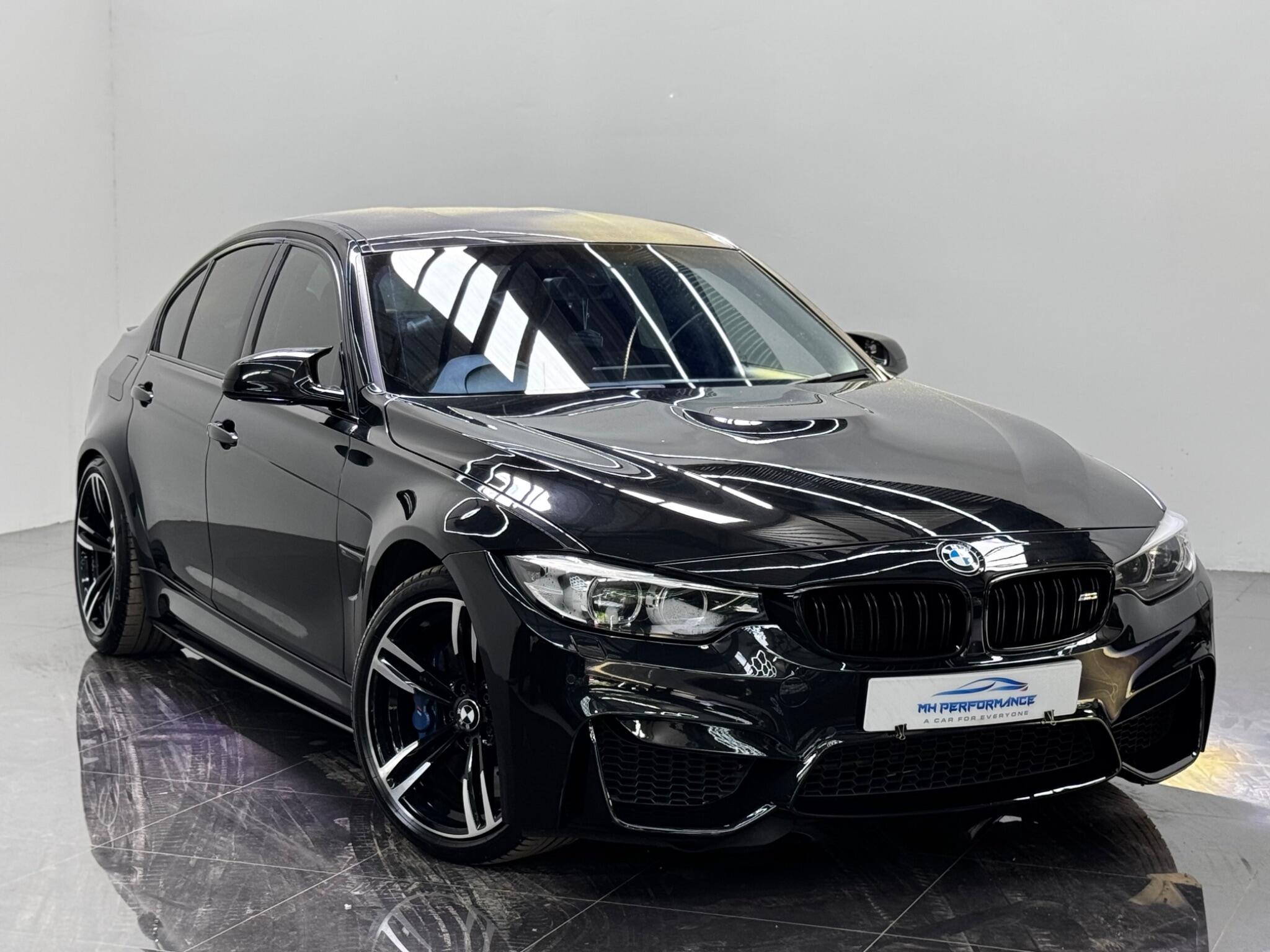 BMW M3 view 3