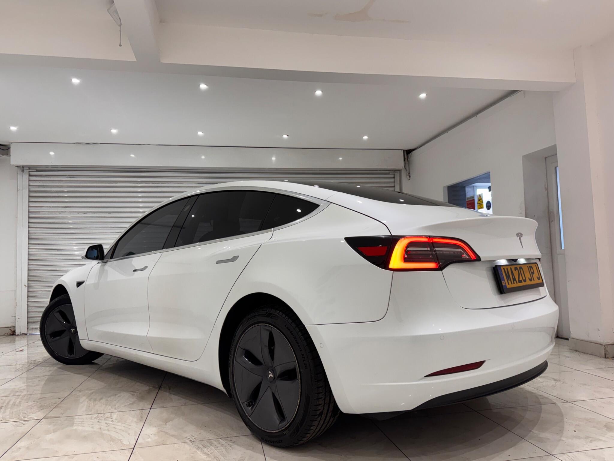 Tesla Model 3 view 5