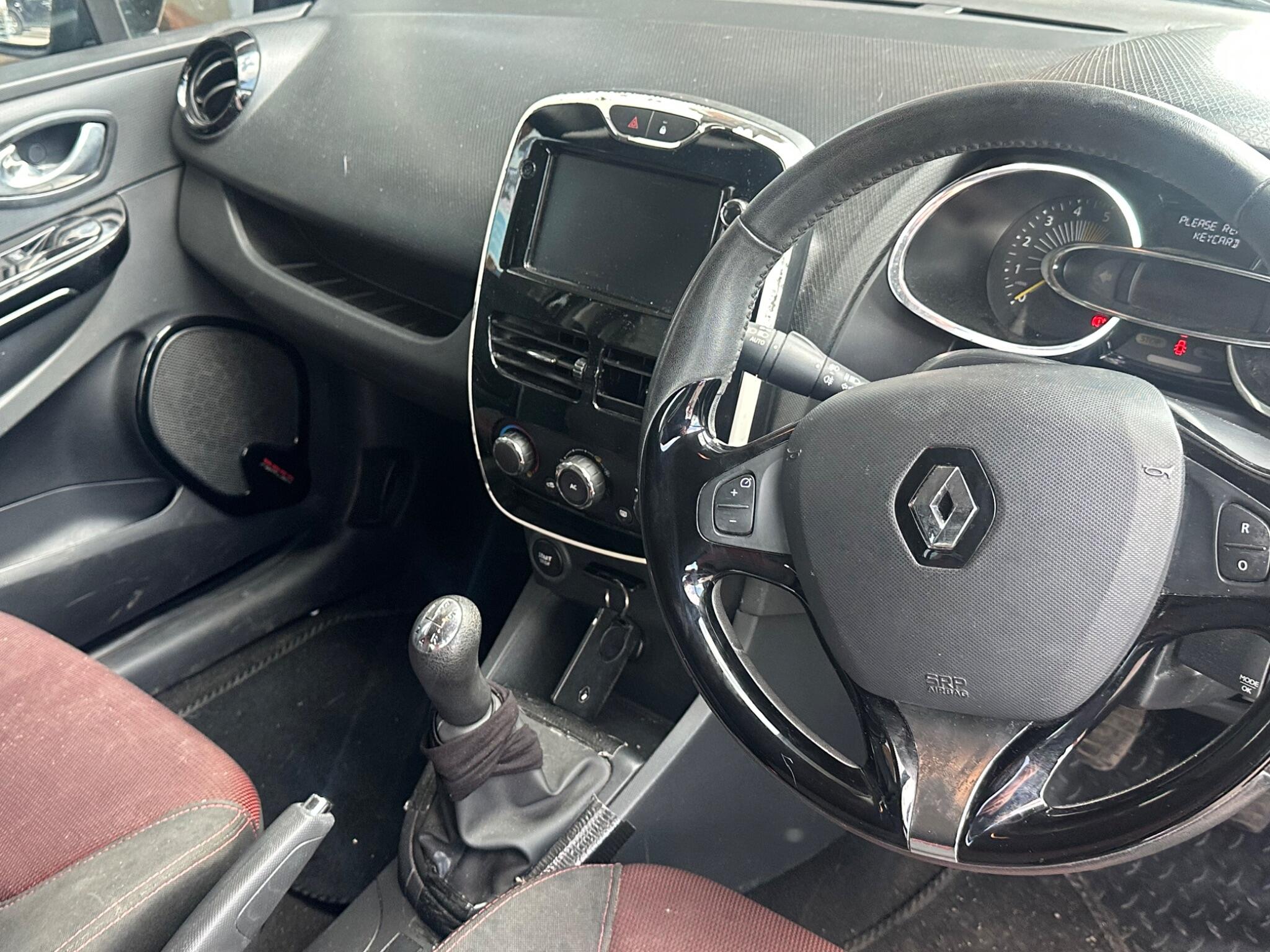 Renault Clio view 7
