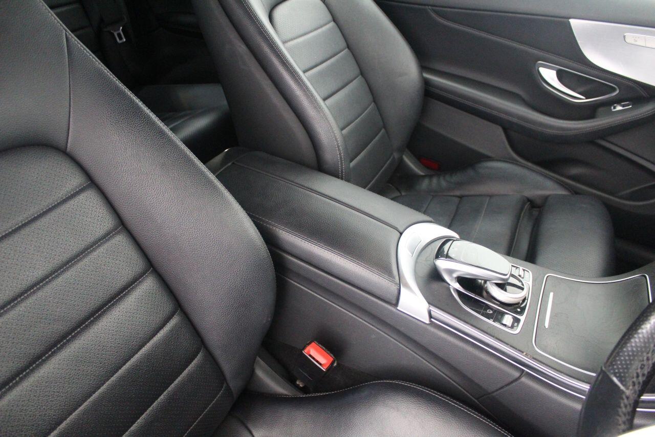 Mercedes-Benz C-Class view 40