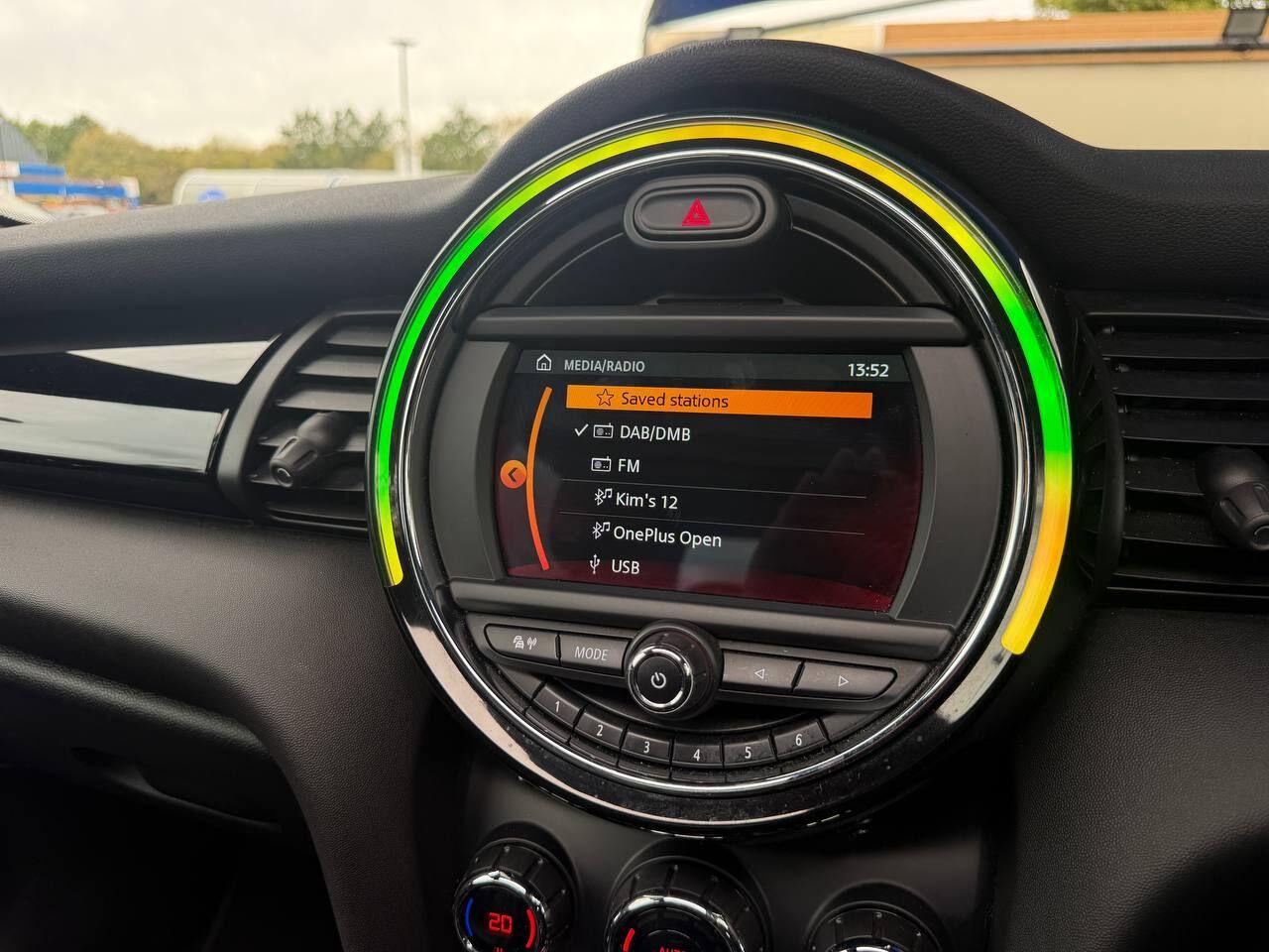 Mini Cooper view 31