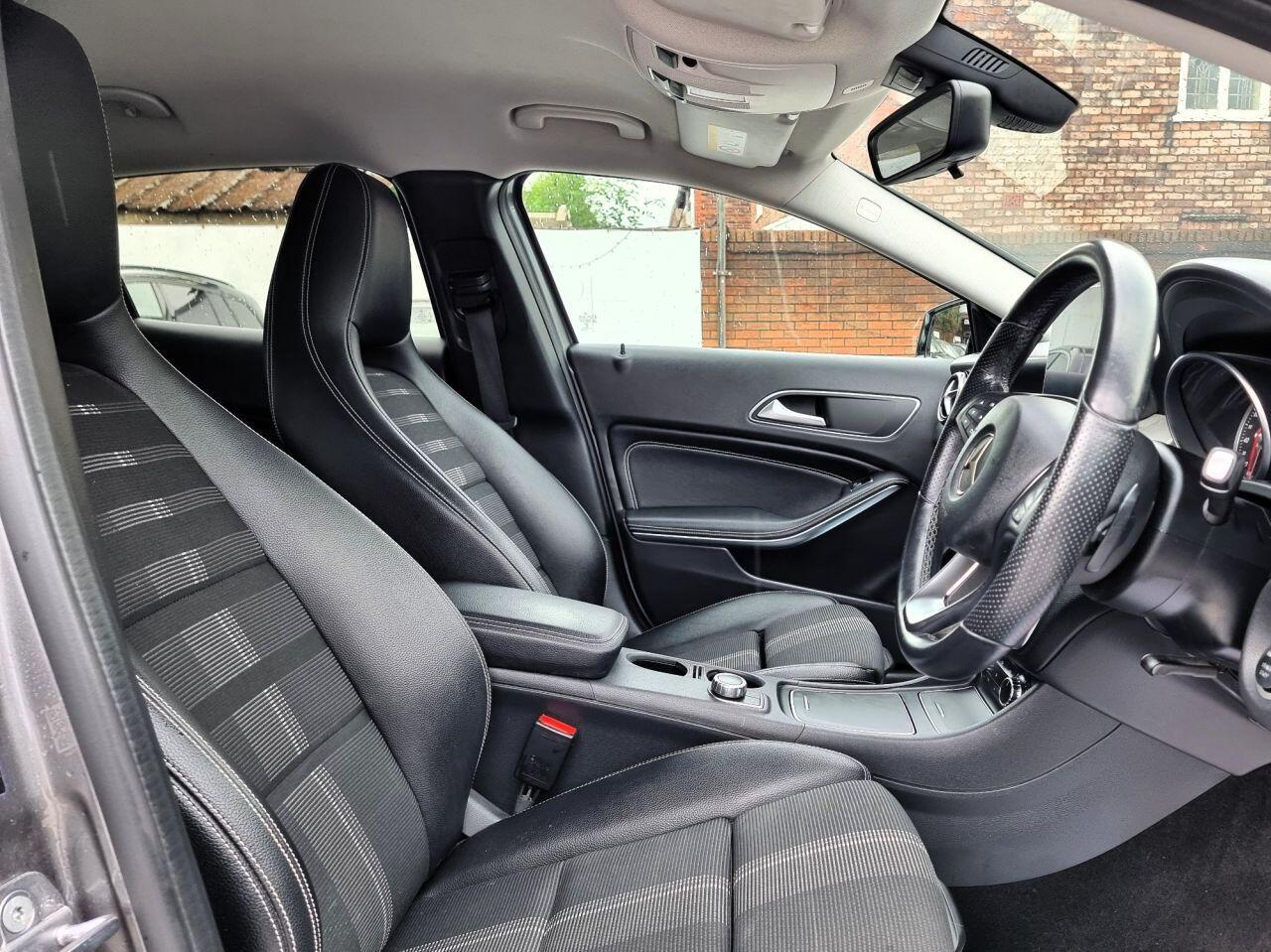 Mercedes-Benz Gla view 22