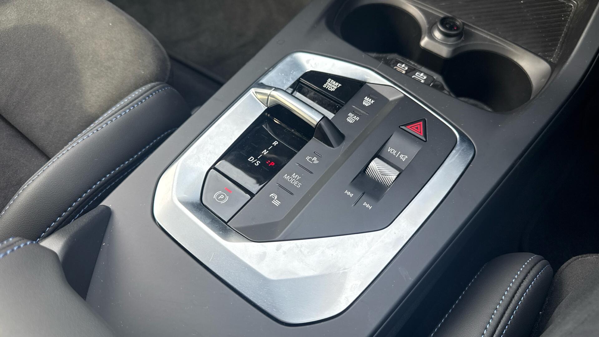 BMW 1 Series view 19