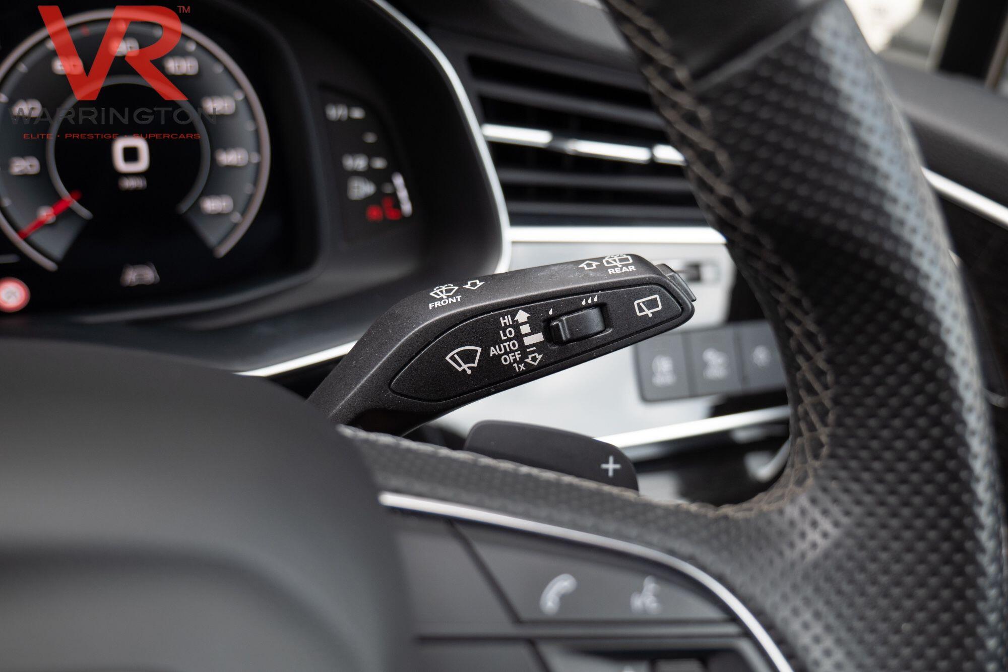 Audi Q7 view 14