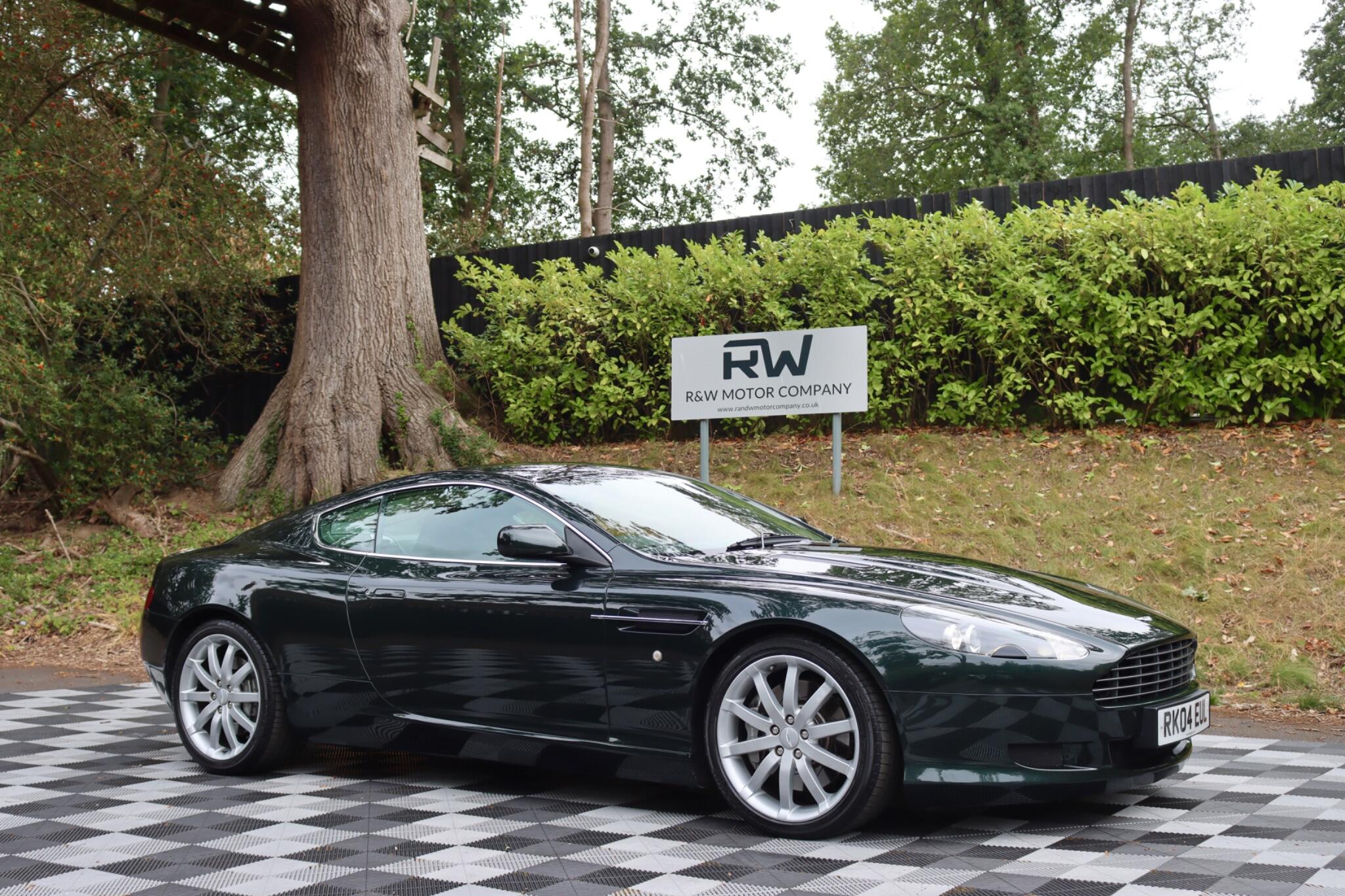 Aston Martin DB9 view 26