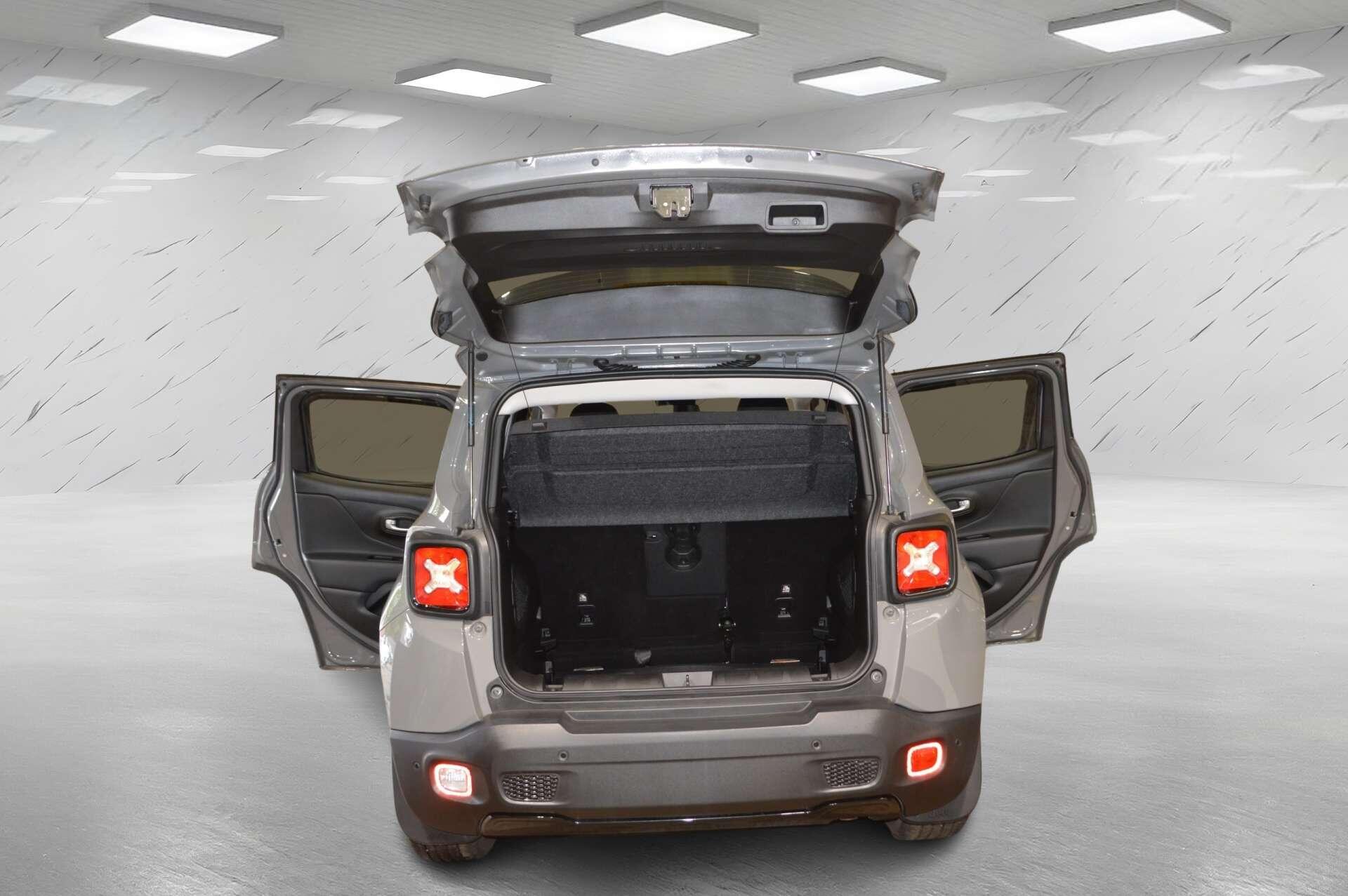 Jeep Renegade view 10