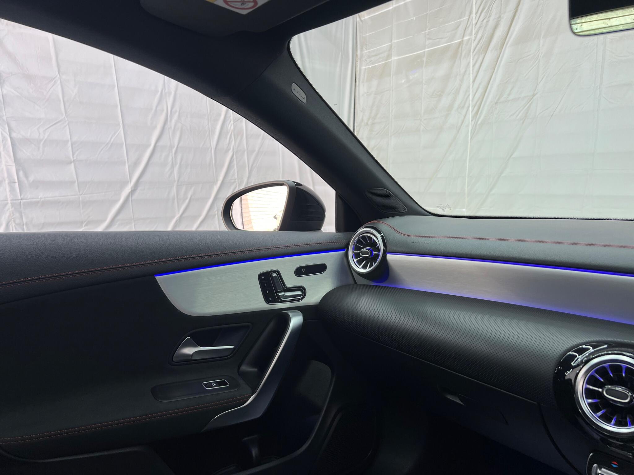 Mercedes-Benz Cla view 11