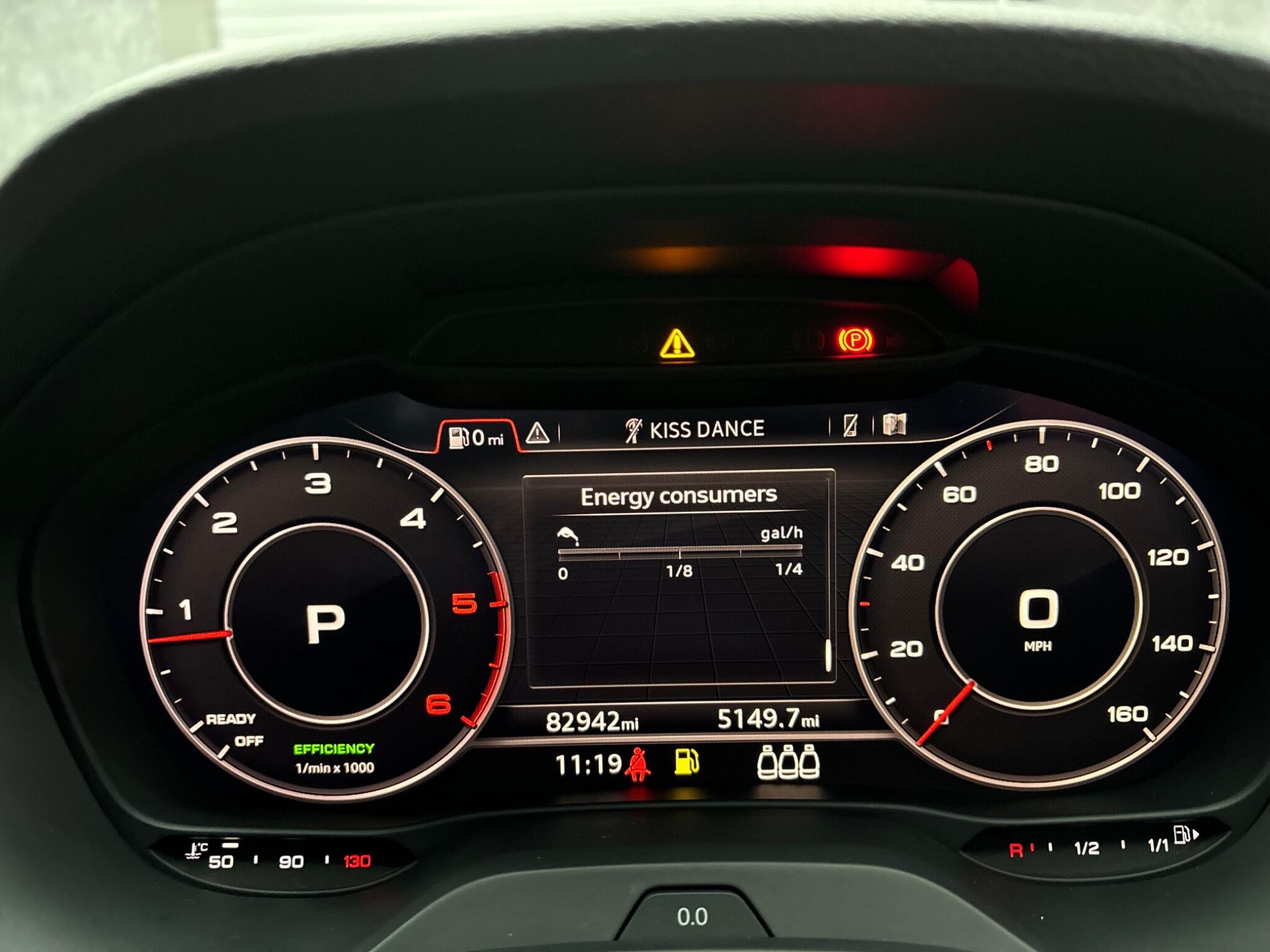 Audi Q2 view 22