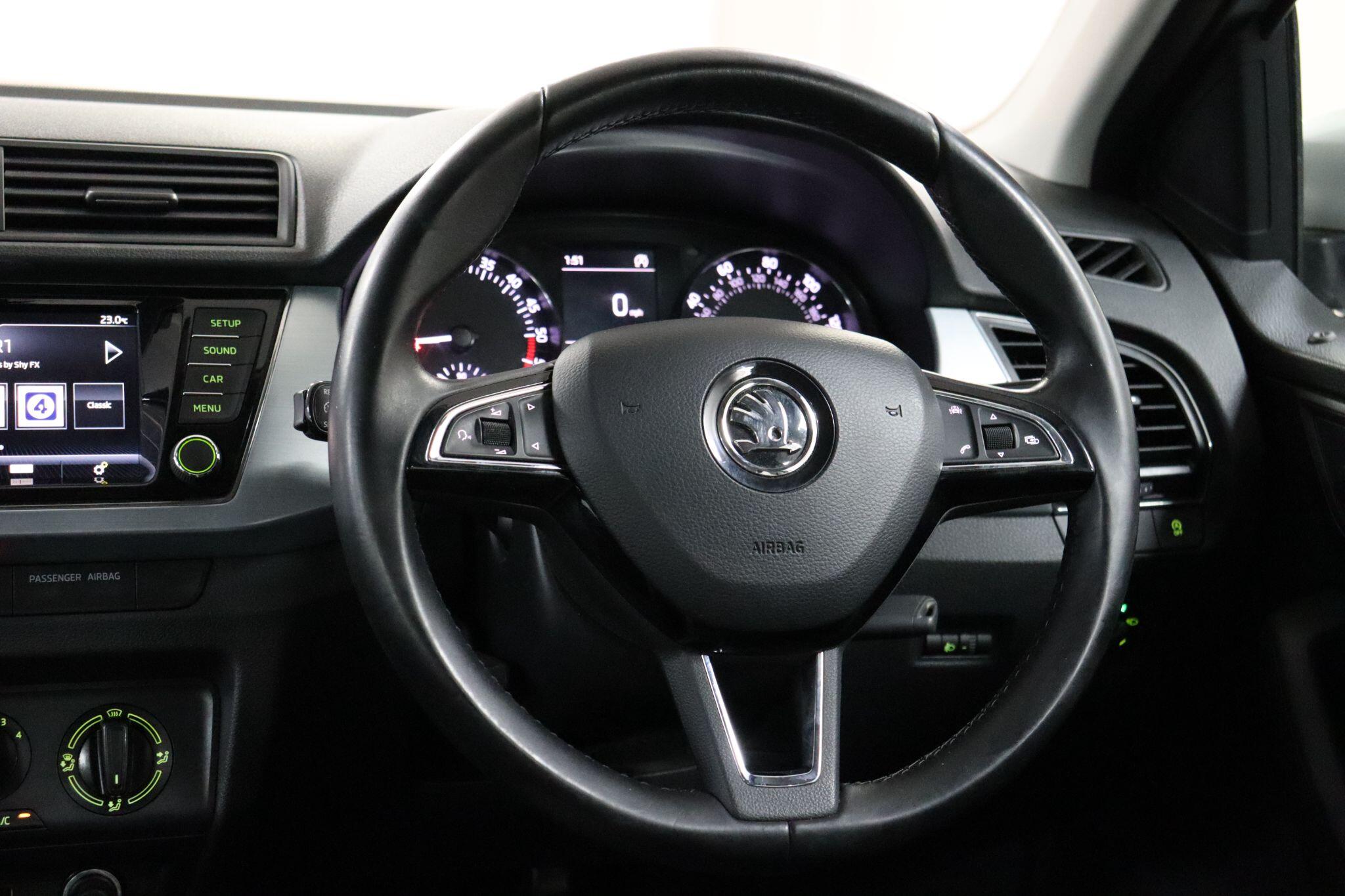 Skoda Fabia view 45