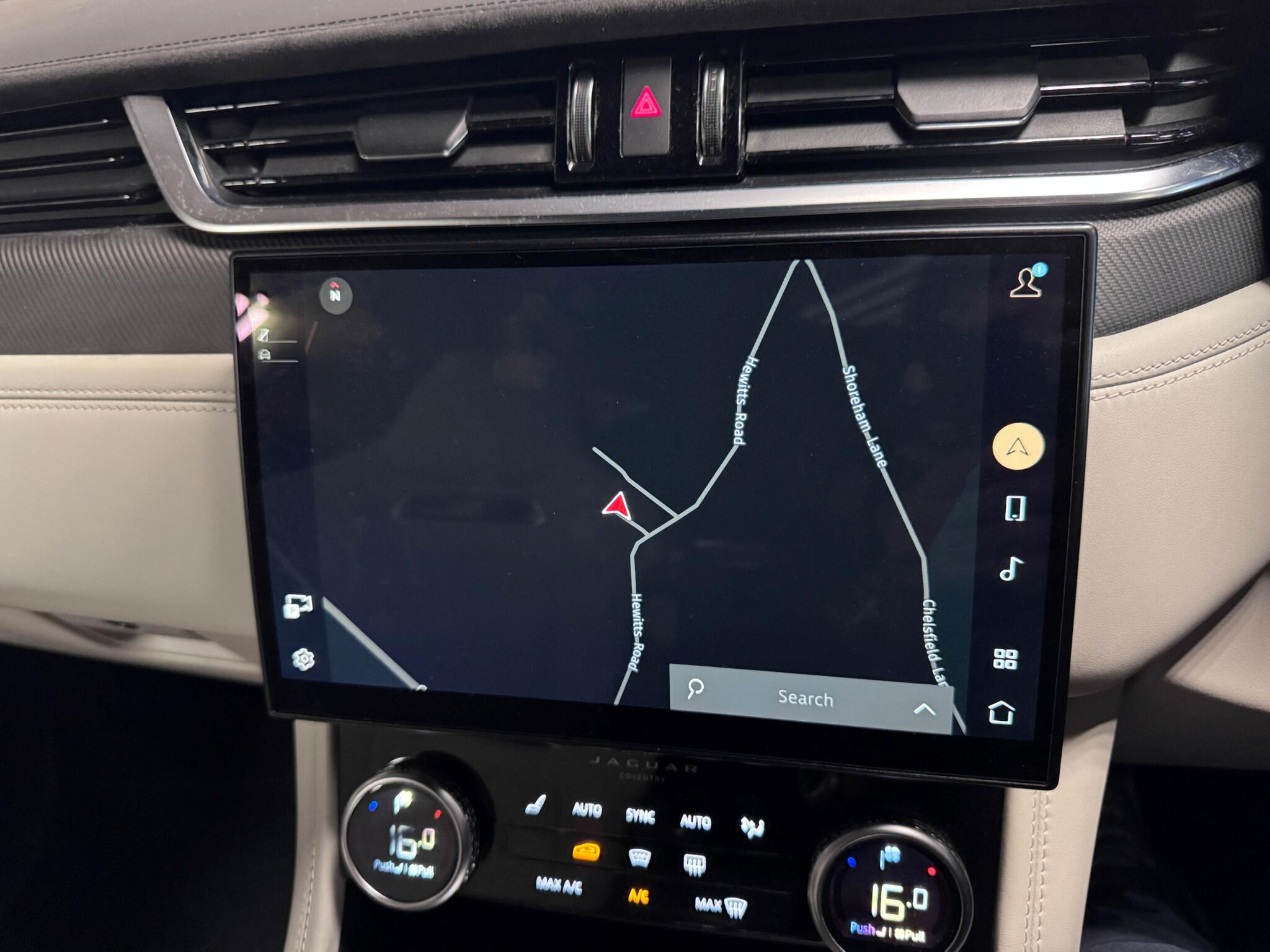 Jaguar F-Pace view 9