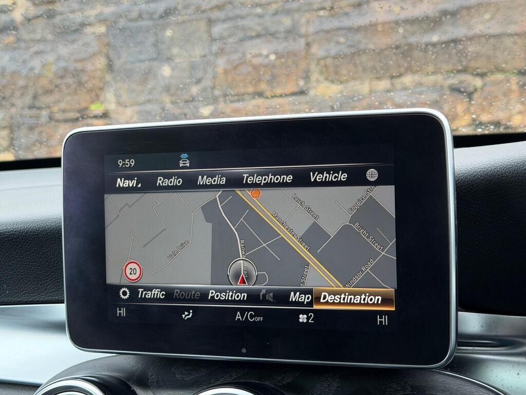 Mercedes-Benz GLC view 31