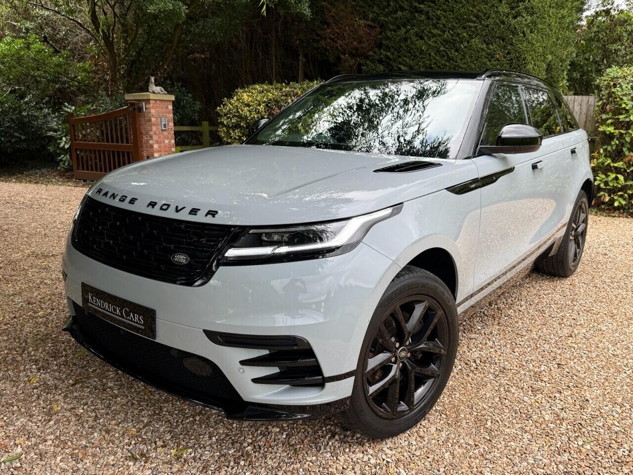Land Rover Range Rover Velar view 34